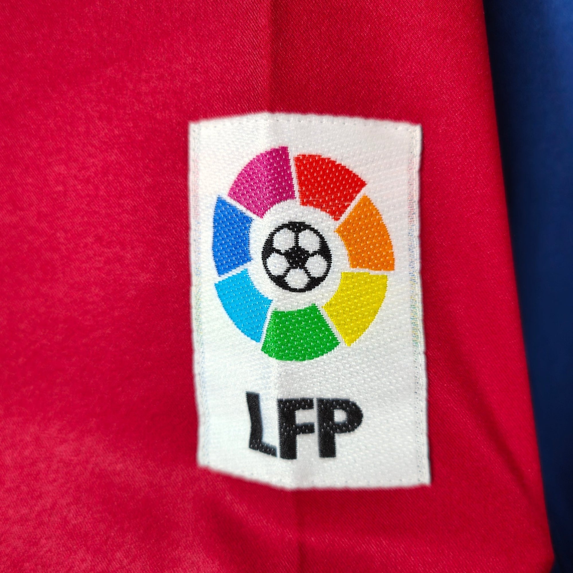 2002 - 03 FC Barcelona Home Shirt Iniesta 34 - 9/10 - (L) - Eternal Pitch