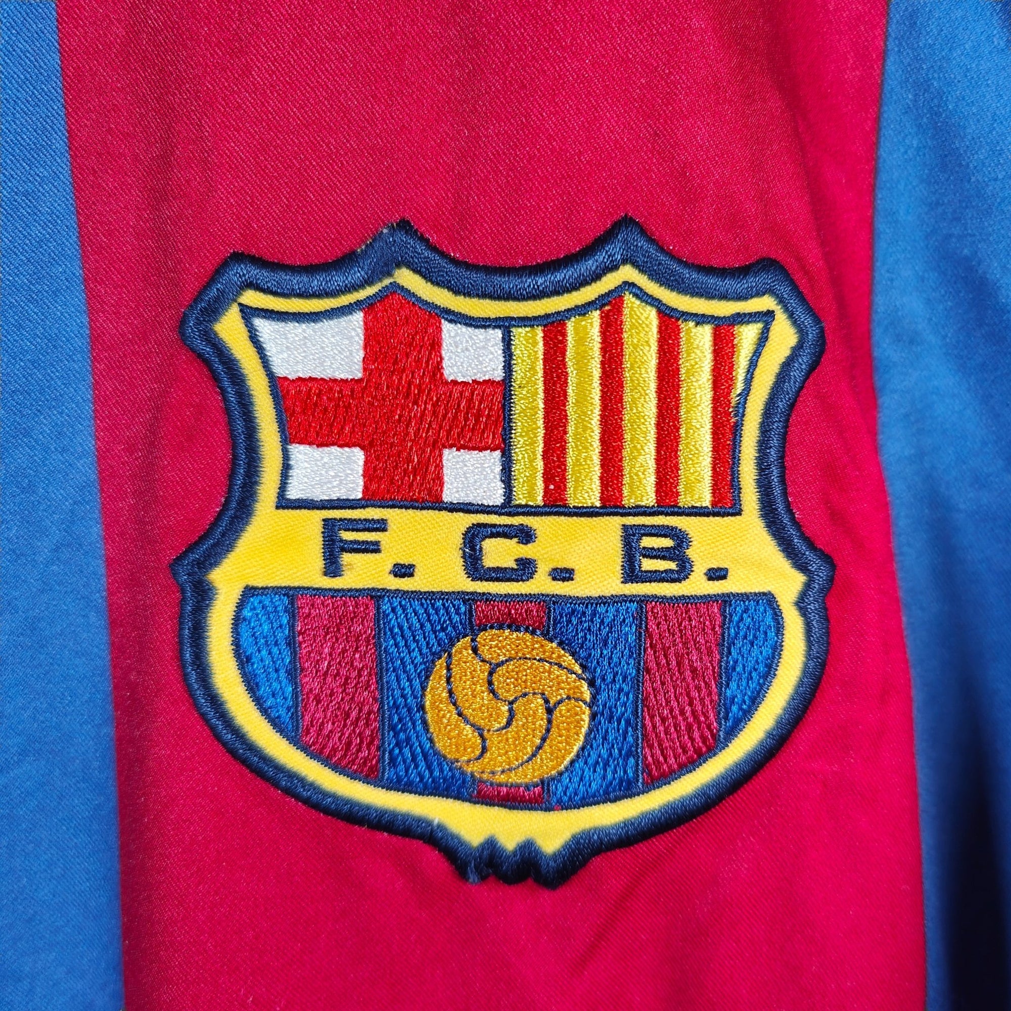 2002 - 03 FC Barcelona Home Shirt Iniesta 34 - 9/10 - (XL) - Eternal Pitch