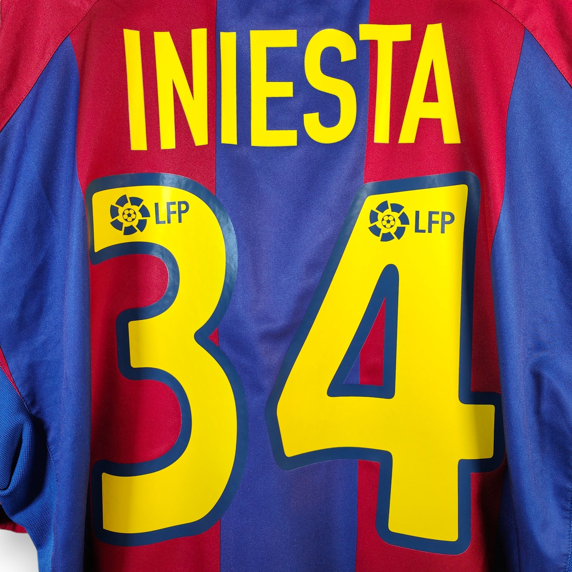 2002 - 03 FC Barcelona Home Shirt Iniesta 34 (L) - Eternal Pitch