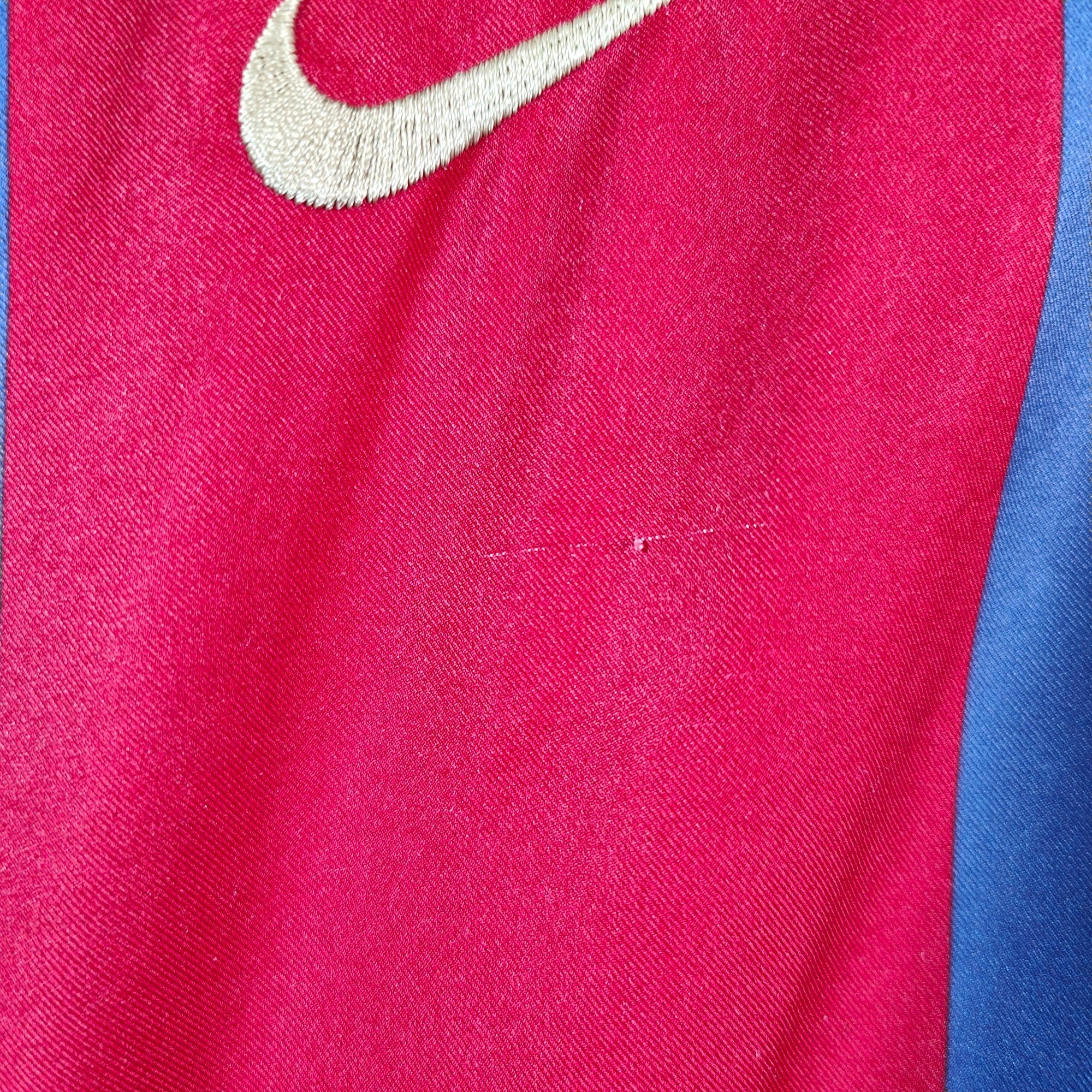 2002 - 03 FC Barcelona Home Shirt Iniesta 34 (L) - Eternal Pitch