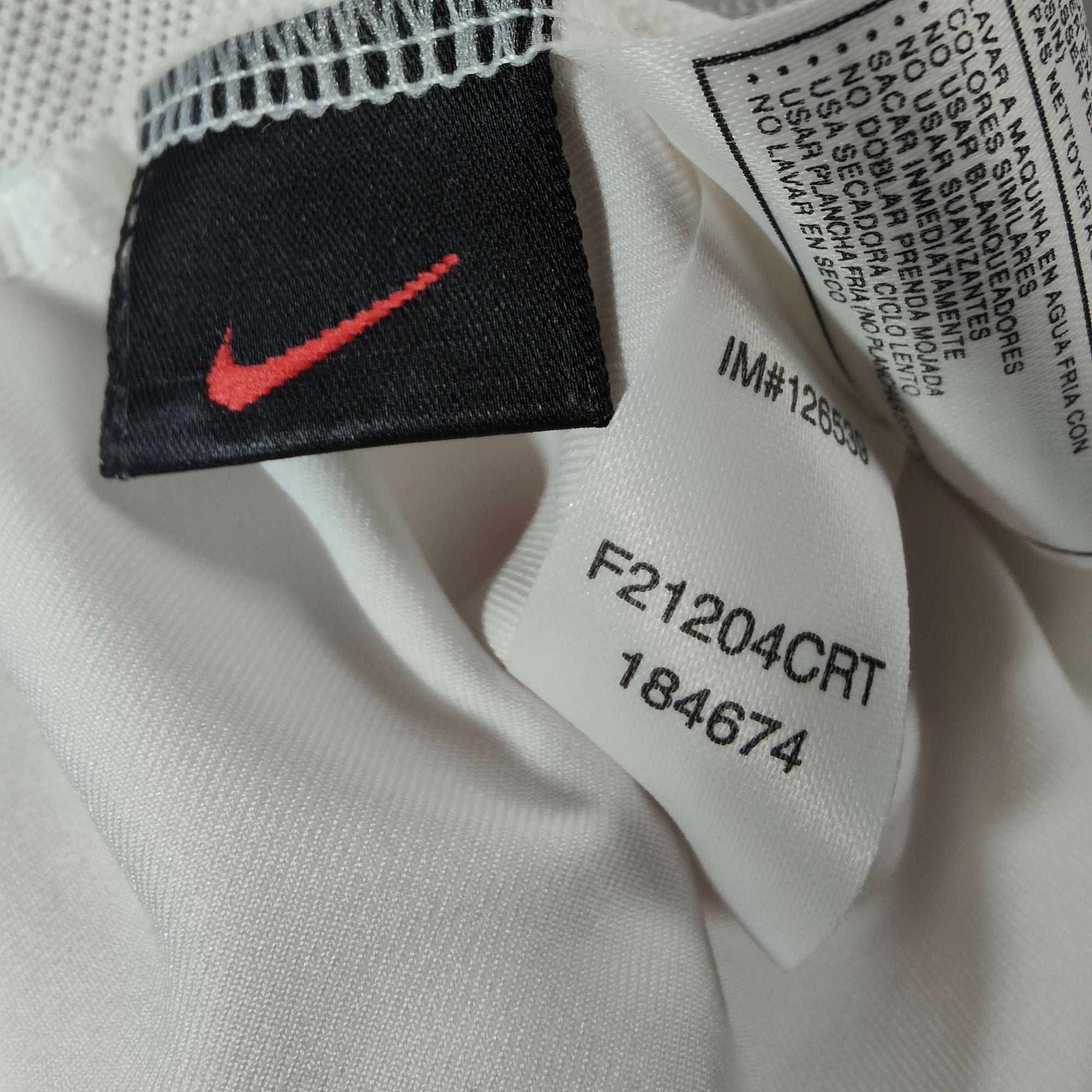 2002 - 03 Inter Milan Away Shirt Vieri 32 - 9/10 - (M) - Eternal Pitch