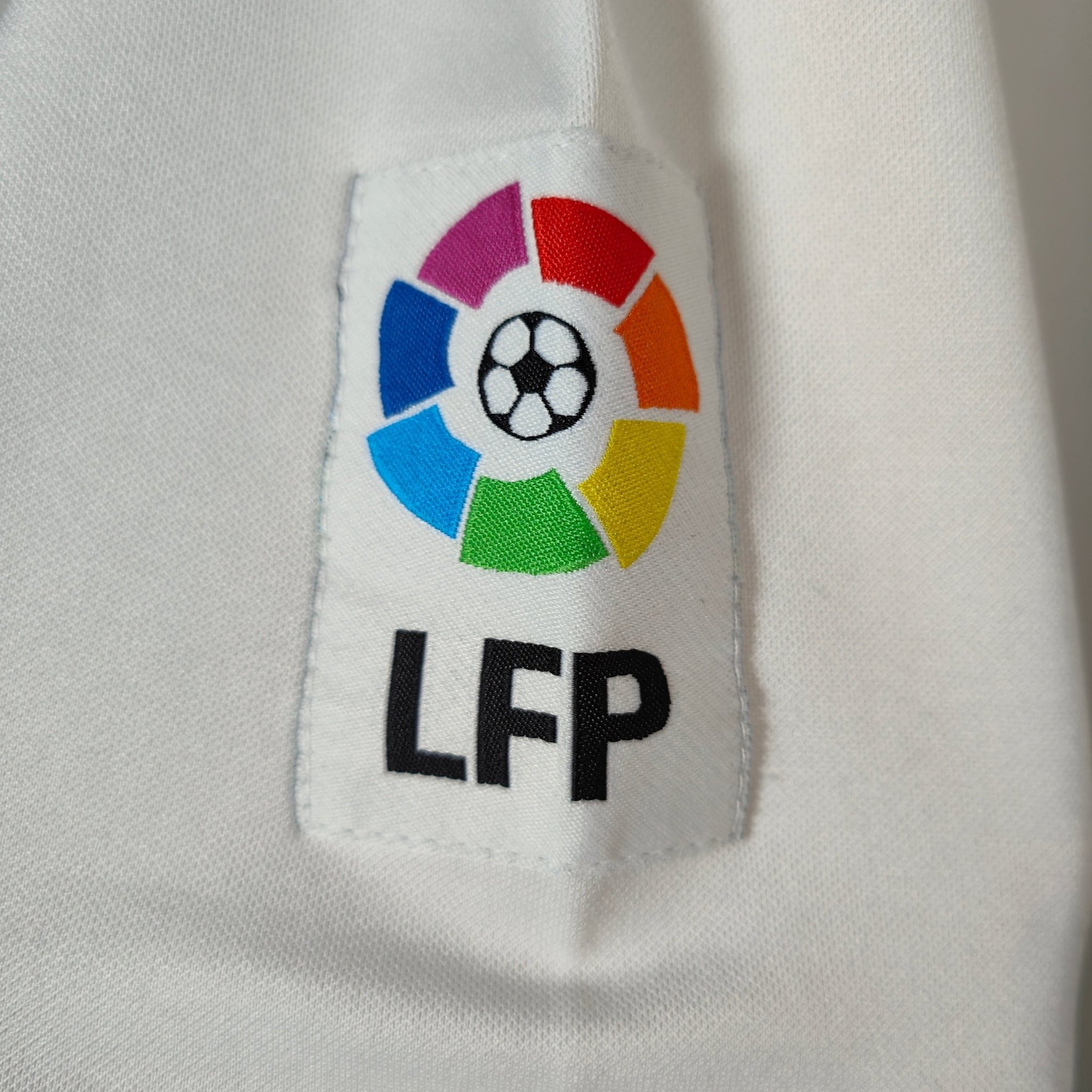 2002 - 03 Real Madrid Home Shirt Ronaldo 11 - 8.5/10 - (M) - Eternal Pitch