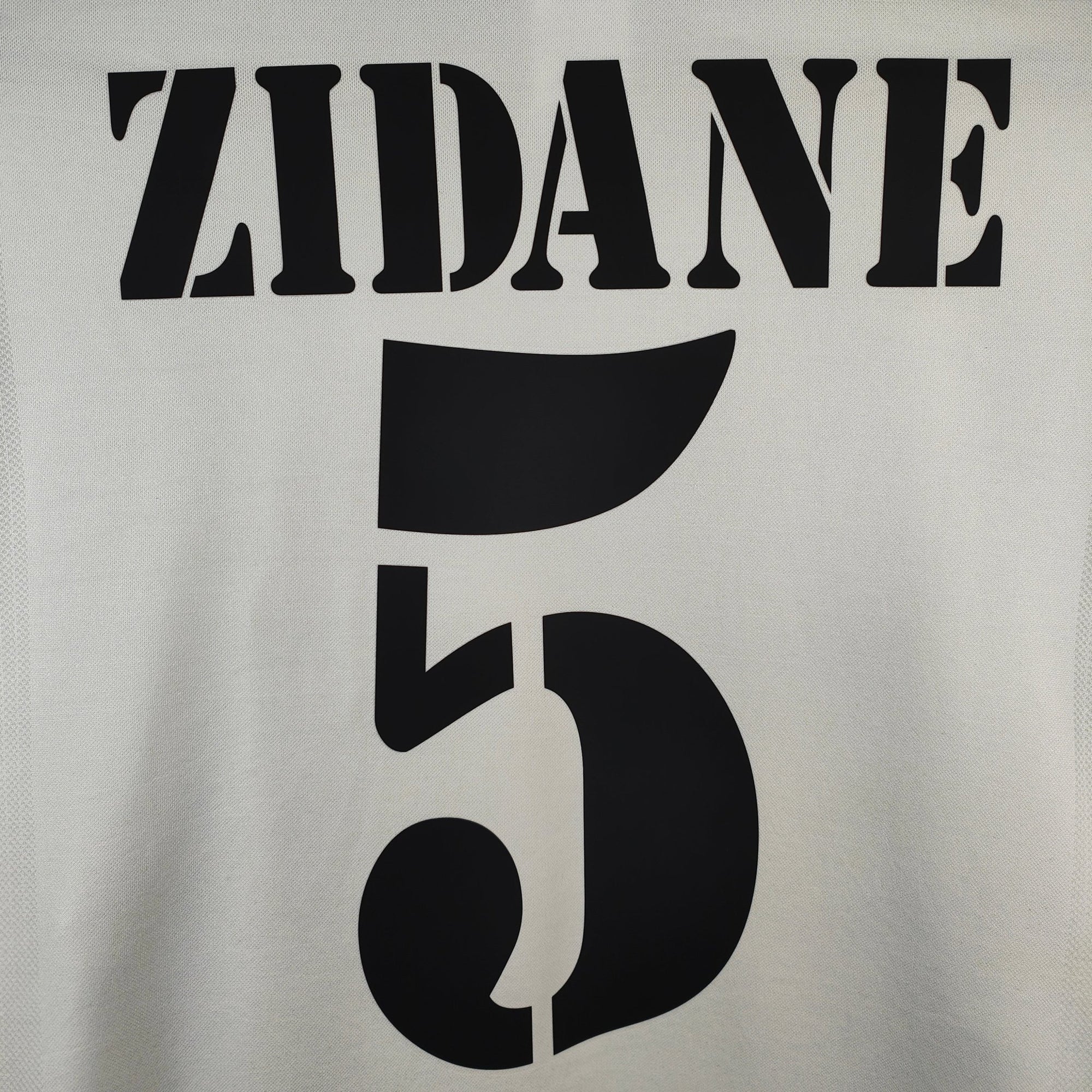 2002 - 03 Real Madrid Home Shirt Zidane 5 - 9/10 - (XL) - Eternal Pitch