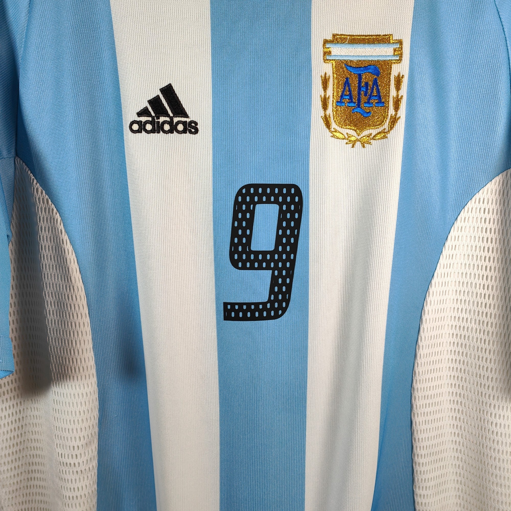 2002 - 04 Argentina Home Shirt Batistuta 9 (L) - Eternal Pitch
