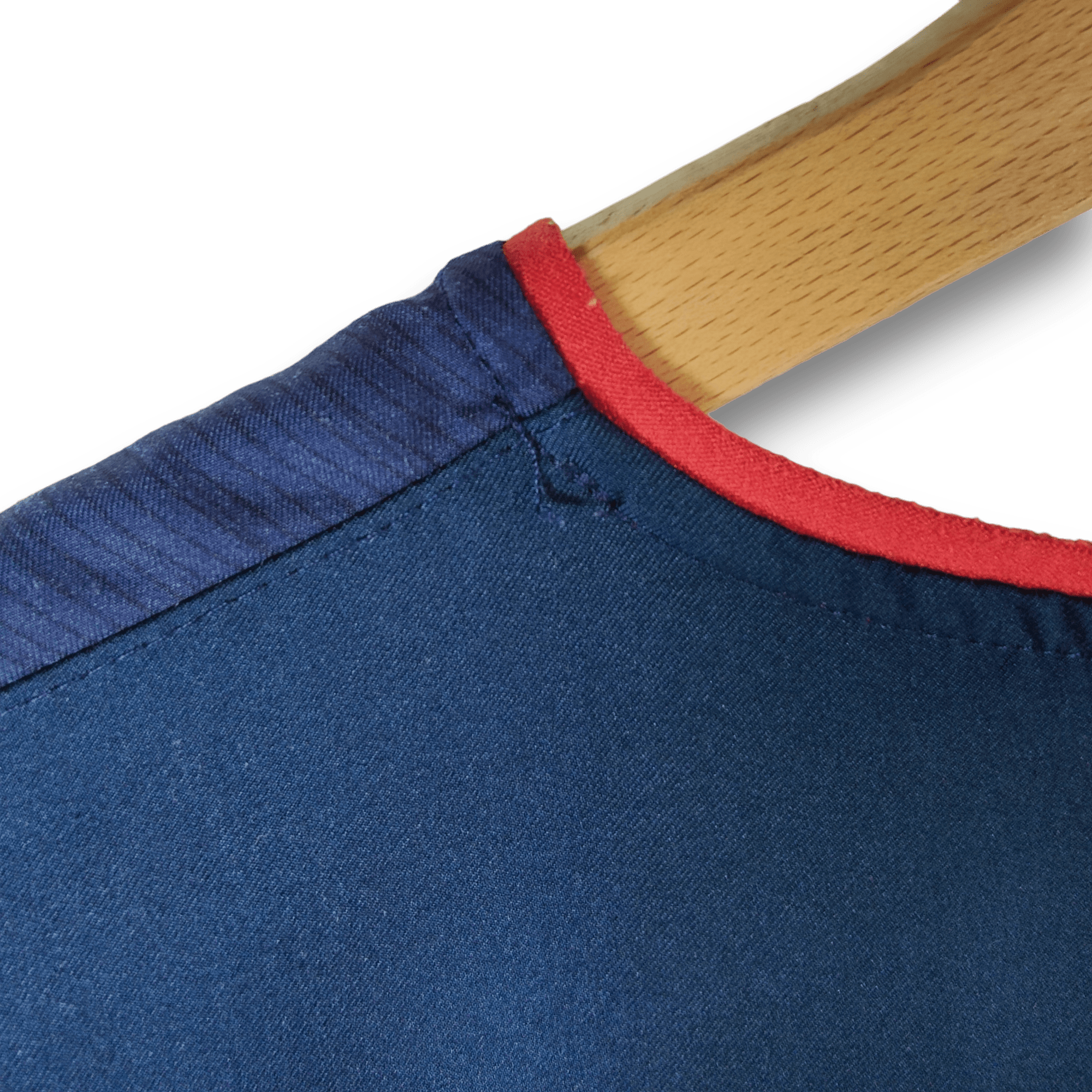 2002 - 04 Arsenal Away Shirt Bergkamp 10 (L) - Eternal Pitch