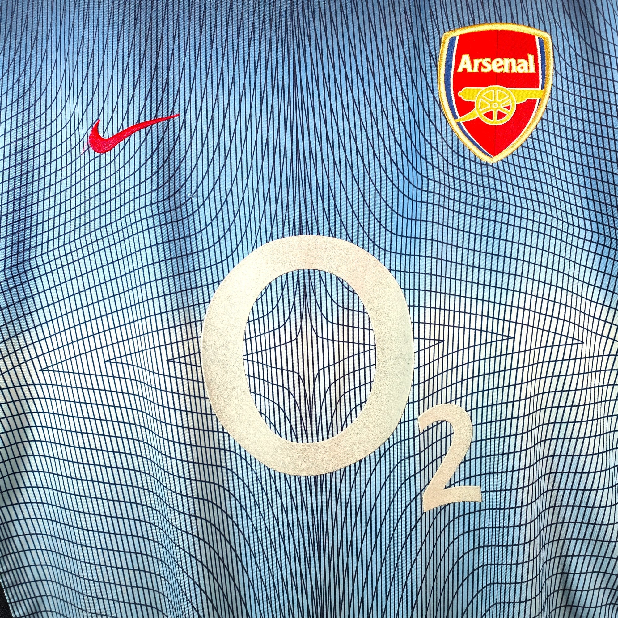 2002 - 04 Arsenal Away Shirt Bergkamp 10 (L) - Eternal Pitch