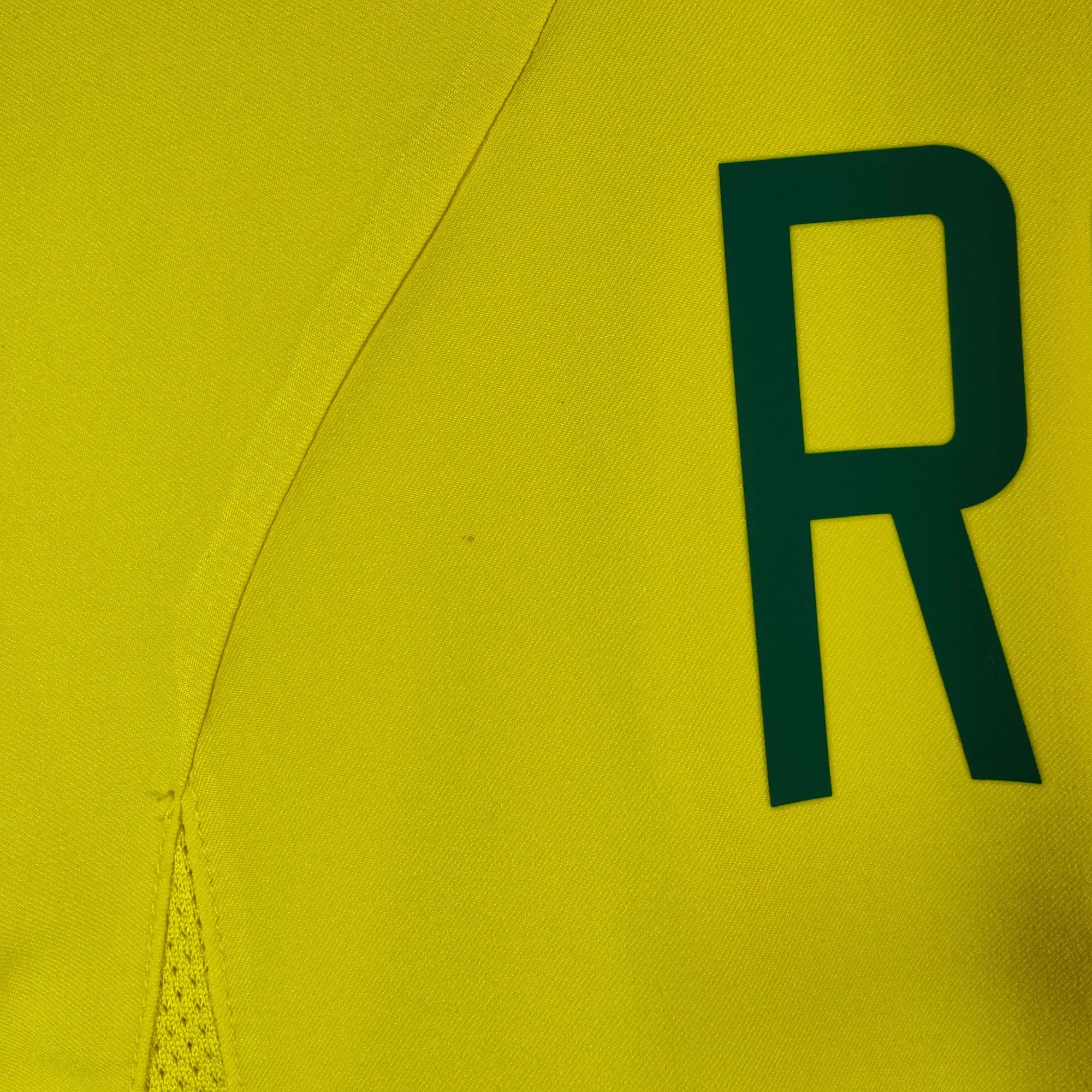 2002 - 04 Brazil Home Shirt Ronaldo 9 - 8/10 - (M) - Eternal Pitch