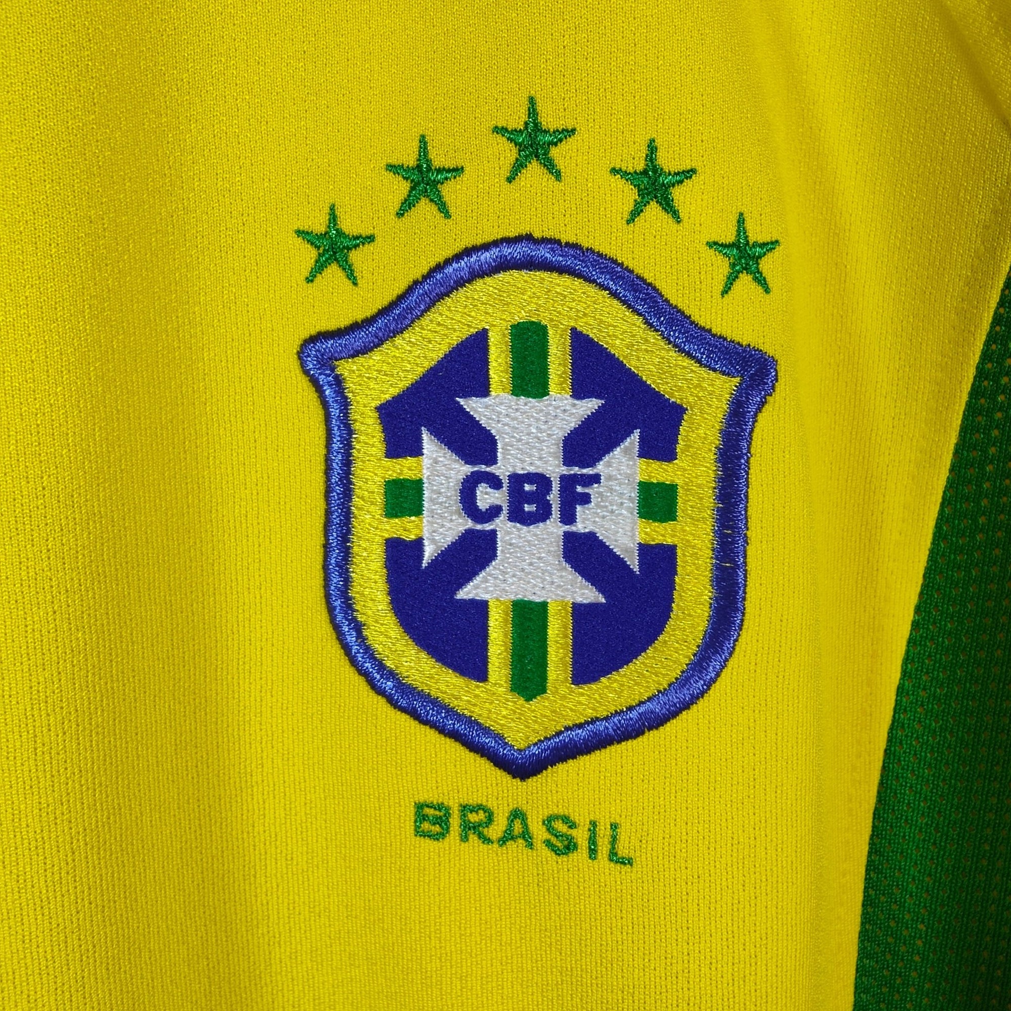 2002 - 04 Brazil Home Shirt Ronaldo 9 - 9/10 - (M) - Eternal Pitch
