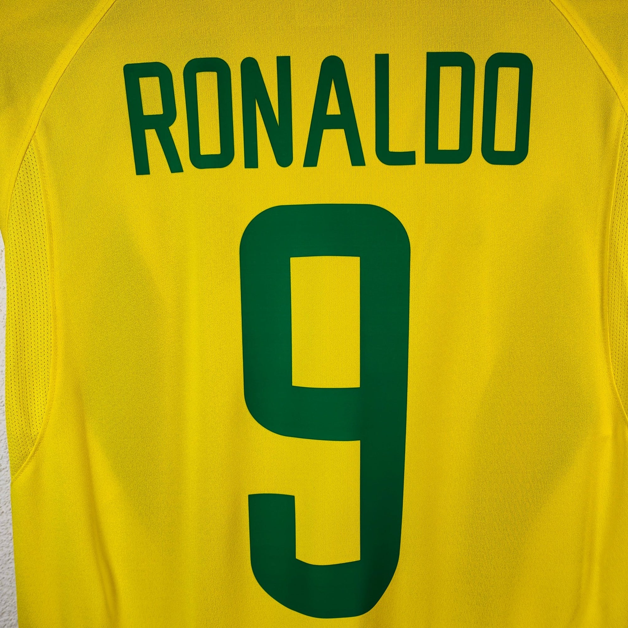 2002 - 04 Brazil Home Shirt Ronaldo 9 - 9/10 - (M) - Eternal Pitch