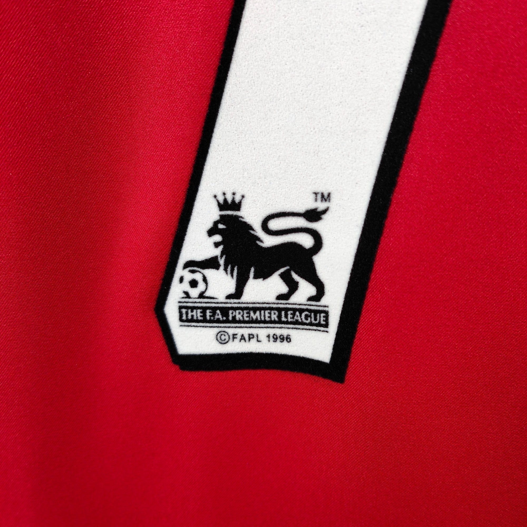 2002 - 04 Manchester United Home Shirt Ronaldo 7 (L) - Eternal Pitch