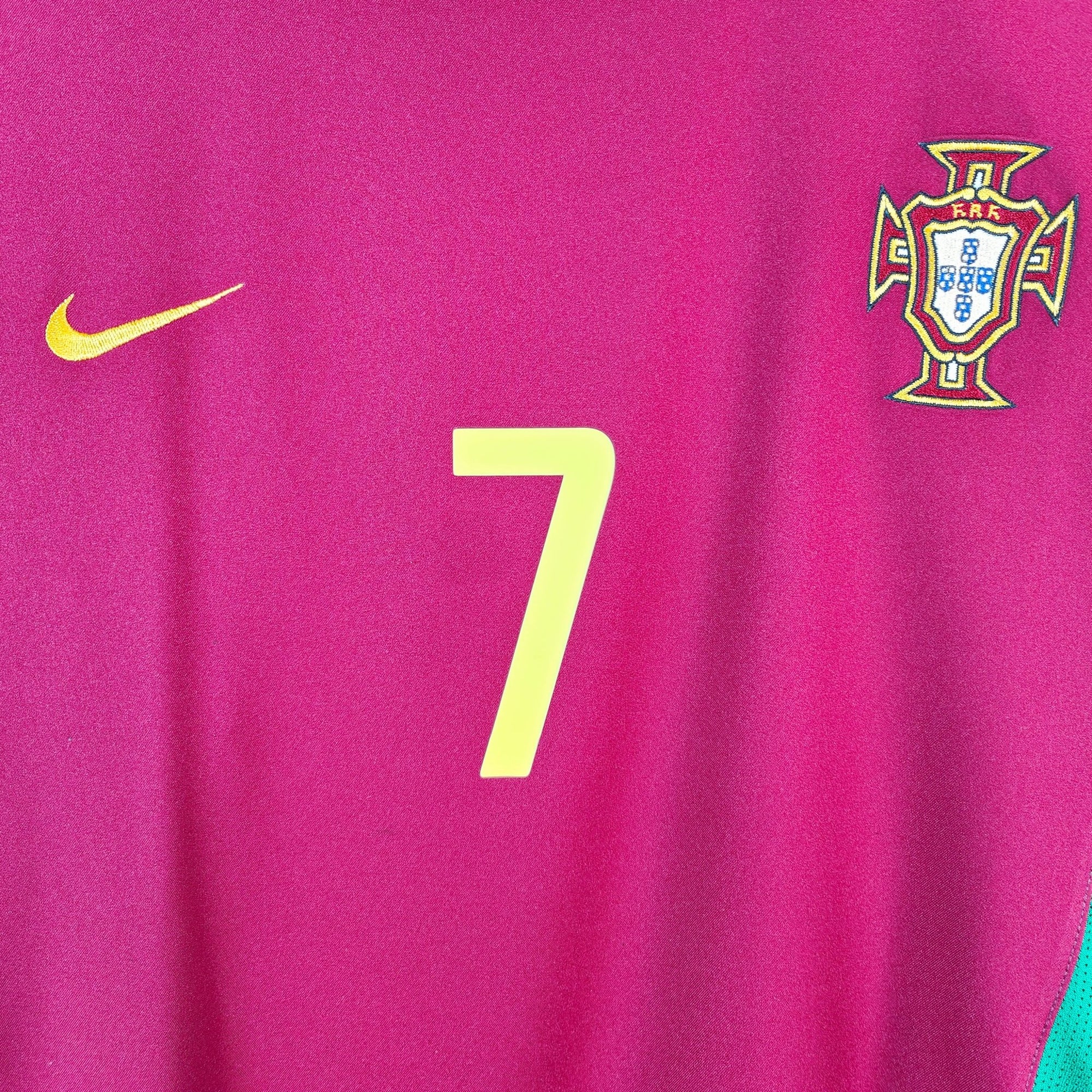 2002 - 04 Portugal Home Shirt Figo 7 - 9/10 - (M) - Eternal Pitch