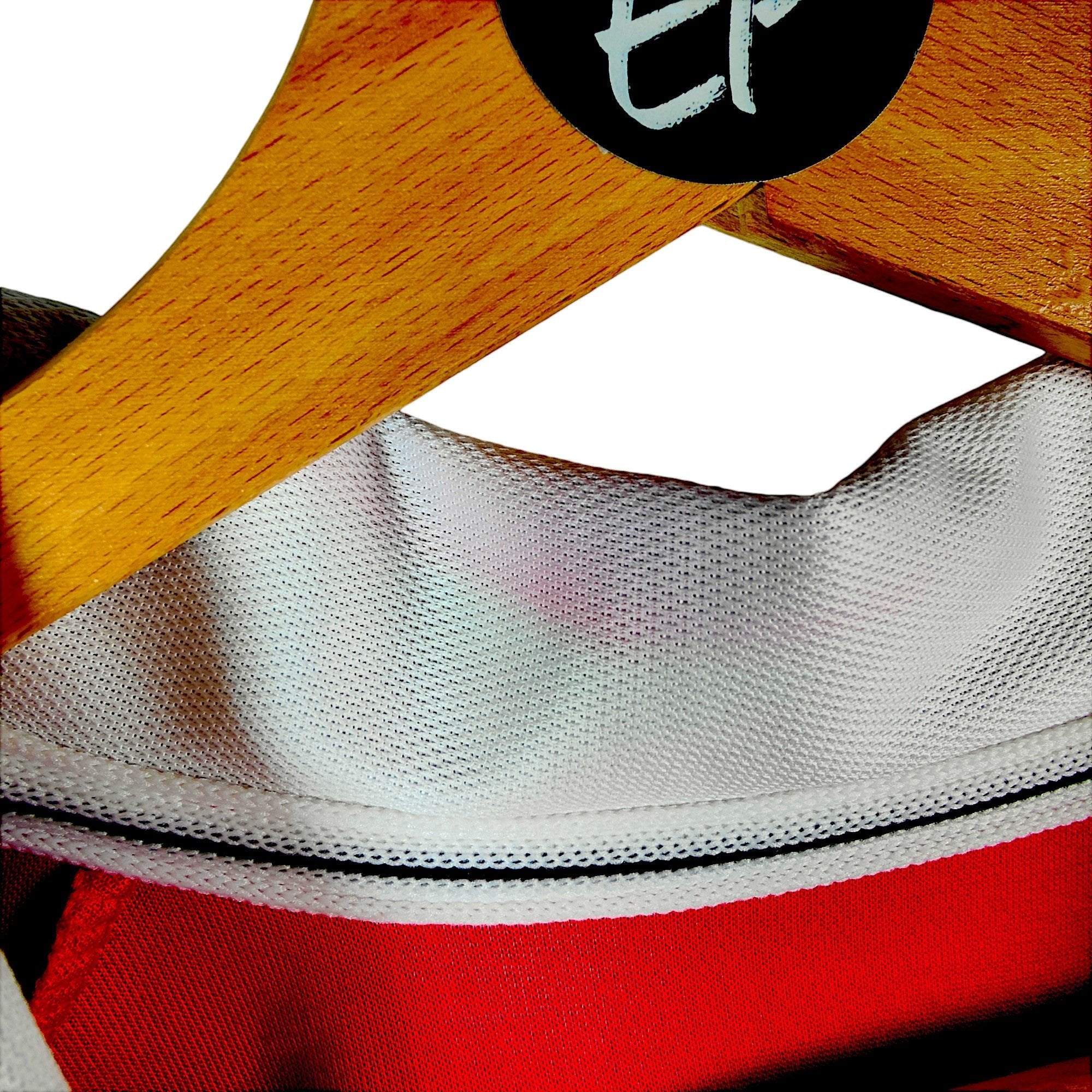 2002 - 04 Switzerland Home Shirt Hakan Yakin 10 (L) - Eternal Pitch