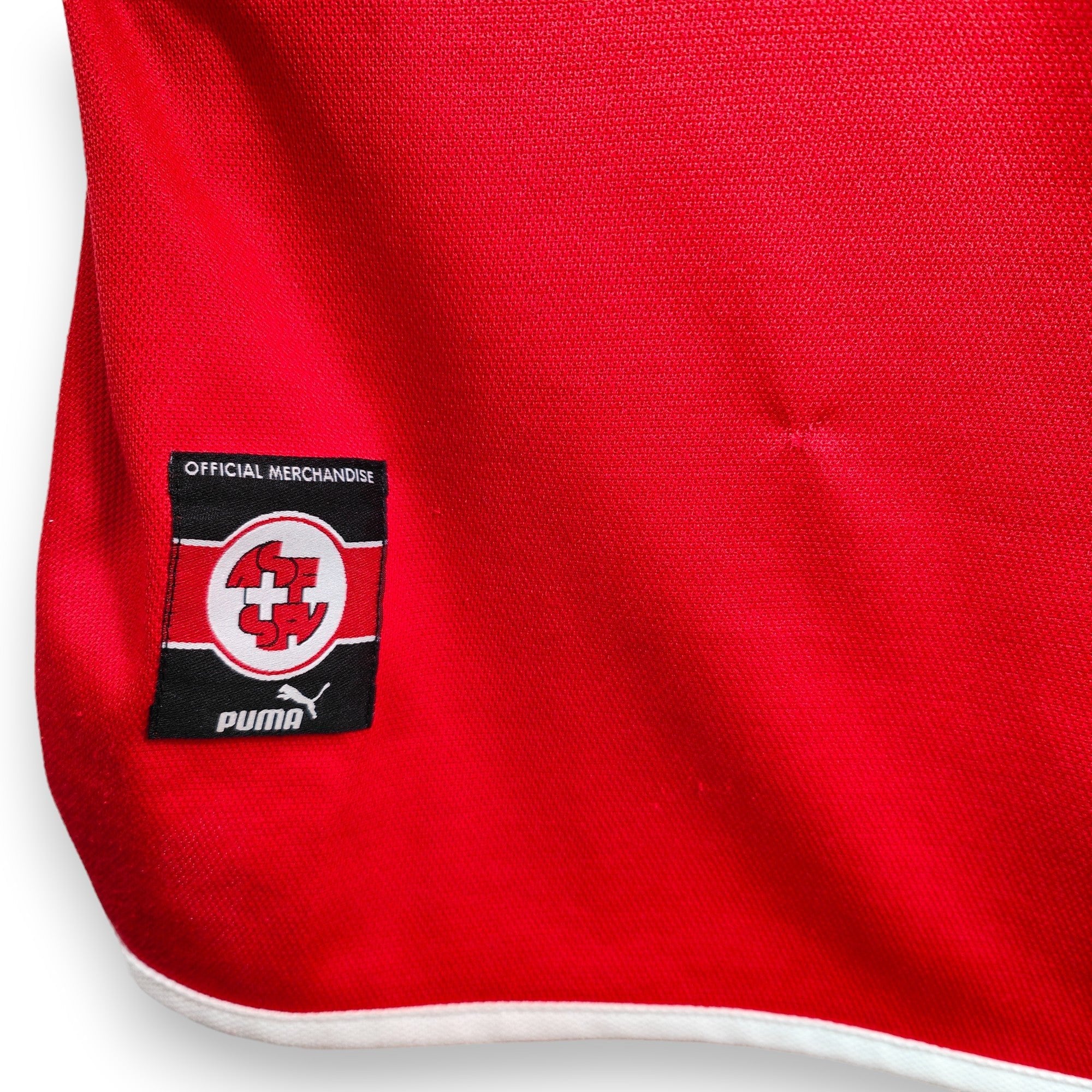 2002 - 04 Switzerland Home Shirt Hakan Yakin 10 (L) - Eternal Pitch