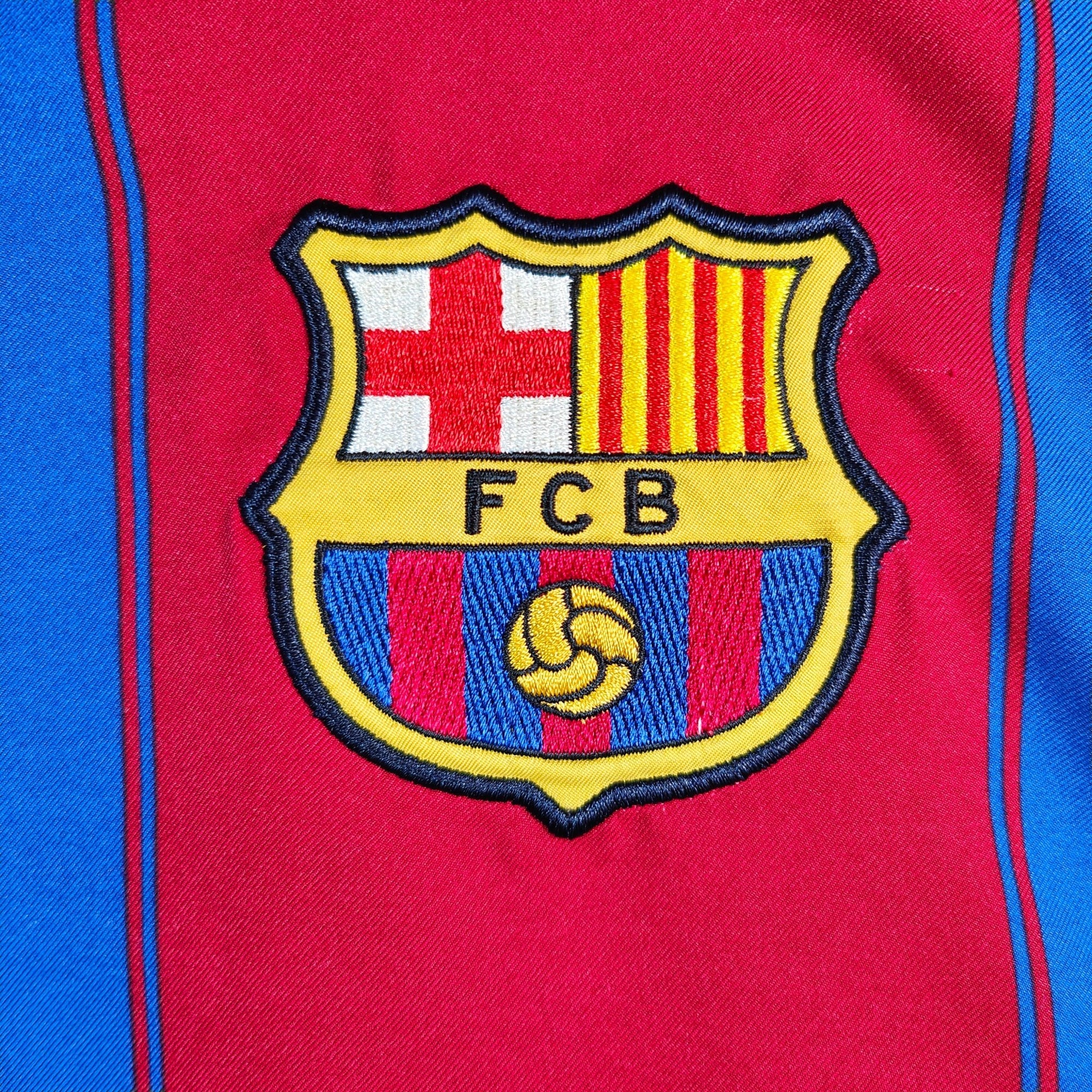 2003 - 04 FC Barcelona Home Shirt Ronaldinho 10 - 9/10 - (M) - Eternal Pitch