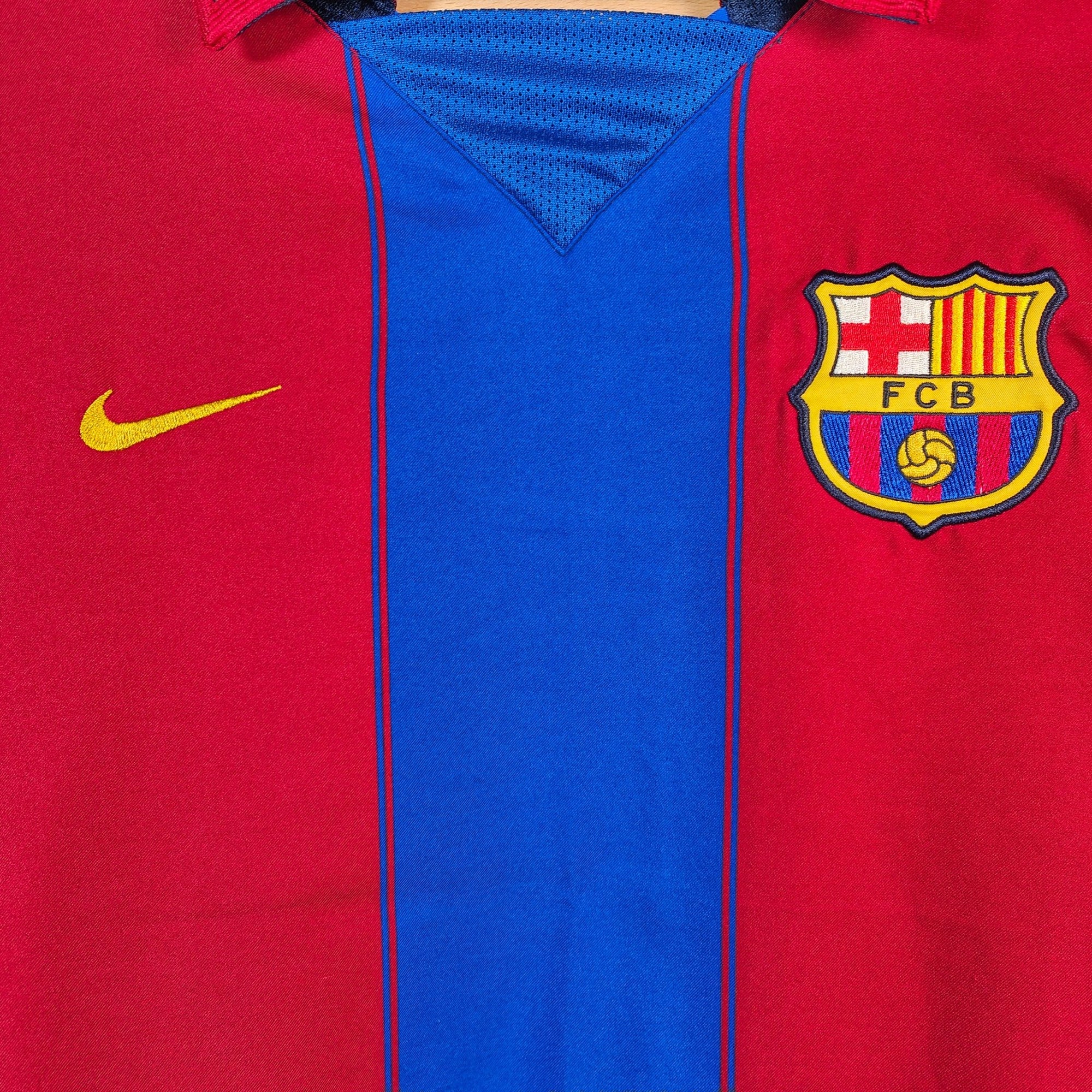 2003 - 04 FC Barcelona Home Shirt Ronaldinho 10 - 9/10 - (M) - Eternal Pitch
