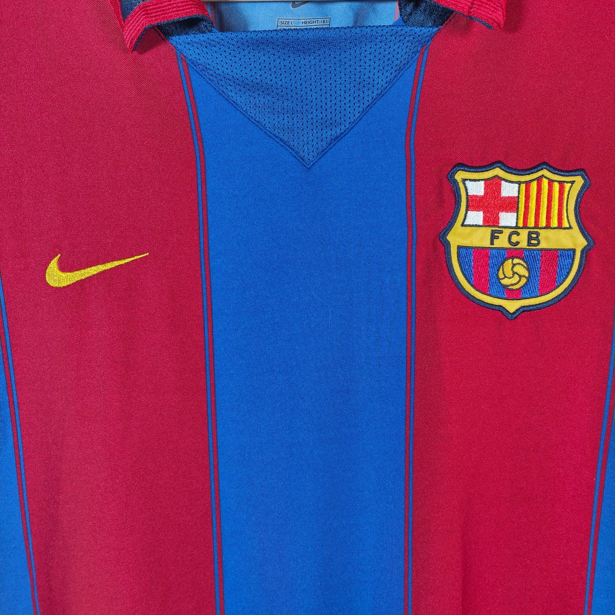 2003 - 04 FC Barcelona Home Shirt Ronaldinho 10 - 9.5/10 - (L) - Eternal Pitch