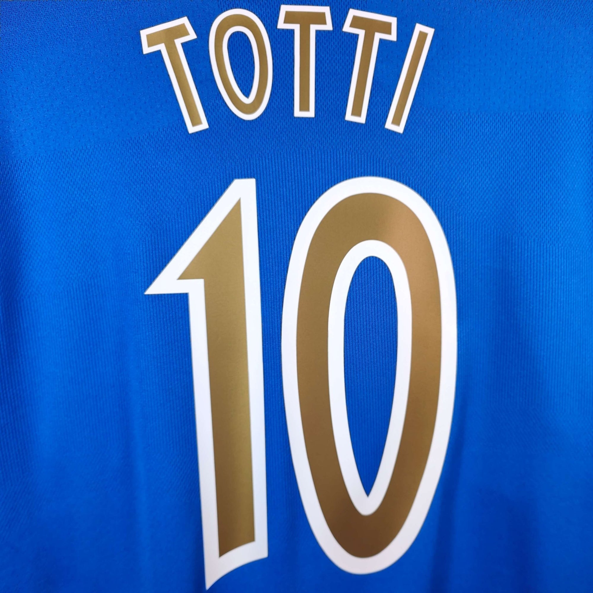 2003 - 04 Italy Home Shirt Totti 10 - 9/10 - (XXL) - Eternal Pitch