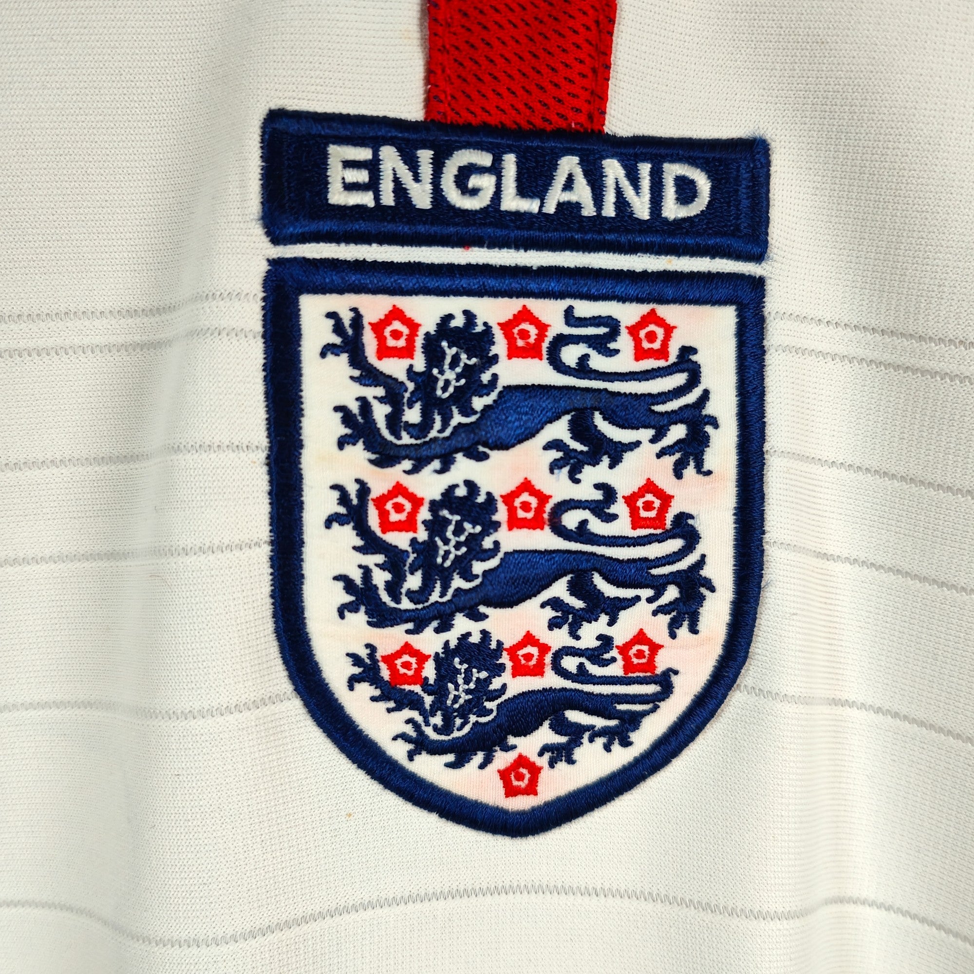 2003 - 05 England Home Shirt Beckham 7 (L) - Eternal Pitch