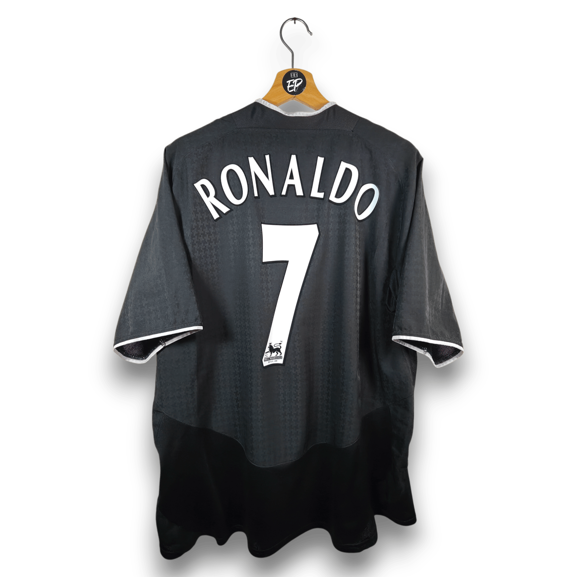 2003 - 05 Manchester United Away Shirt Ronaldo 7 (L) - Eternal Pitch