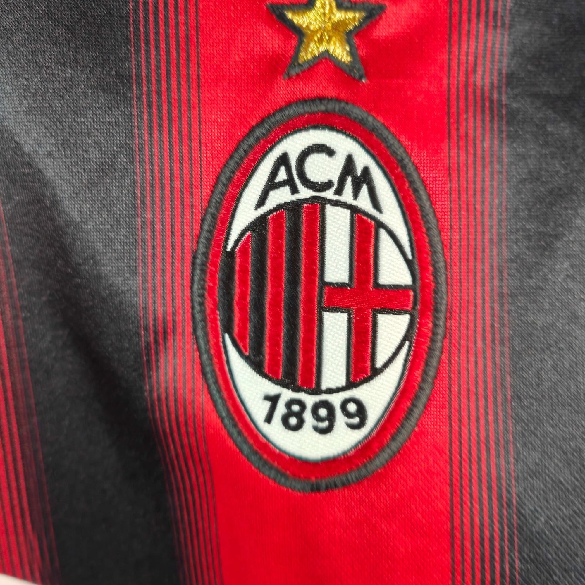 2004 - 05 AC Milan Home Shirt Shevchenko 7 - 8.5/10 - (S) - Eternal Pitch