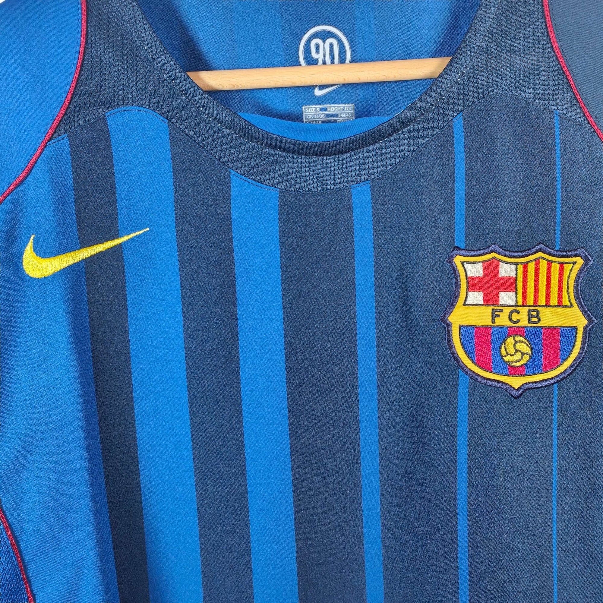 2004 - 05 FC Barcelona Away Shirt Ronaldinho 10 - 9/10 - (S) - Eternal Pitch