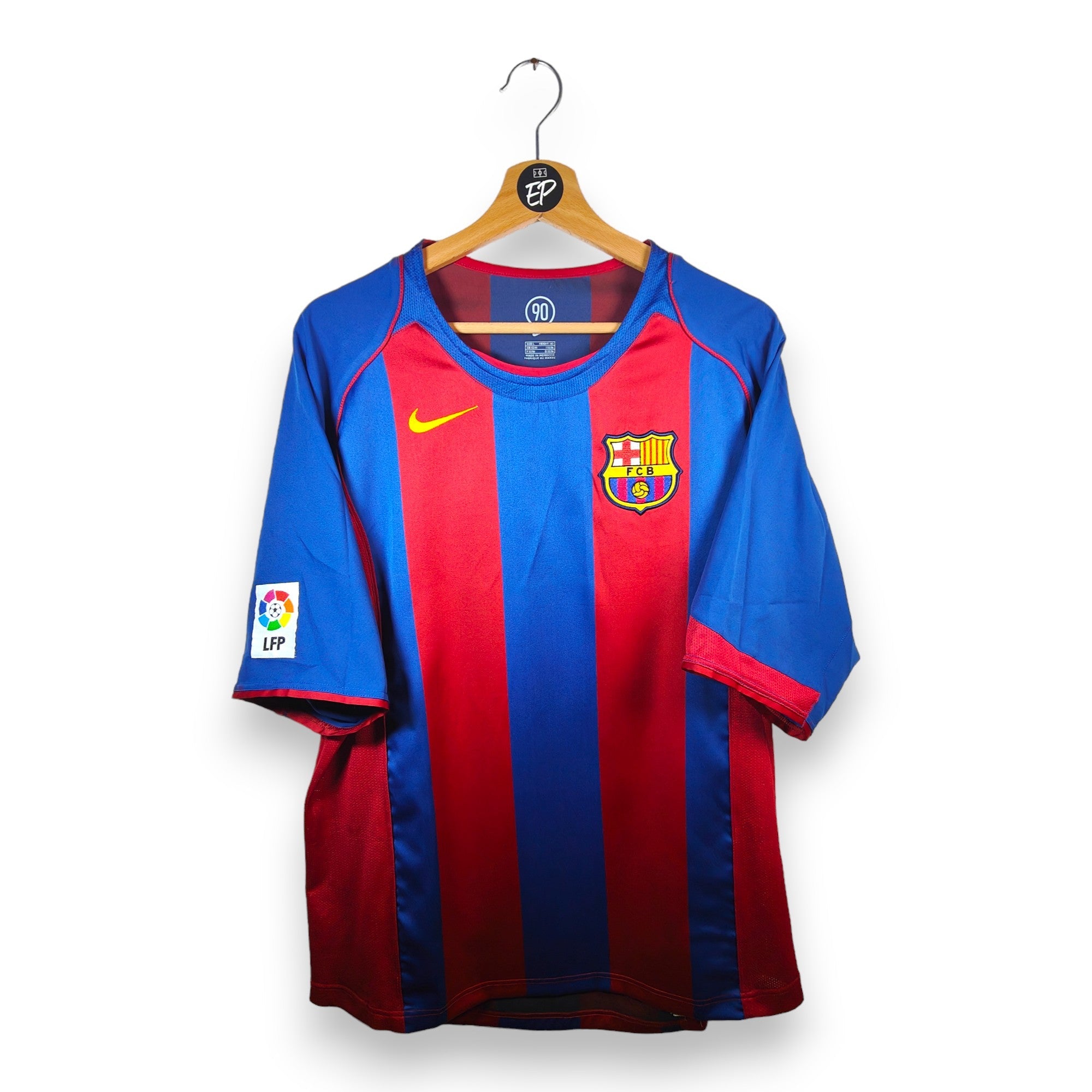 2004 - 05 FC Barcelona Home Shirt Ronaldinho 10 (L) - Eternal Pitch