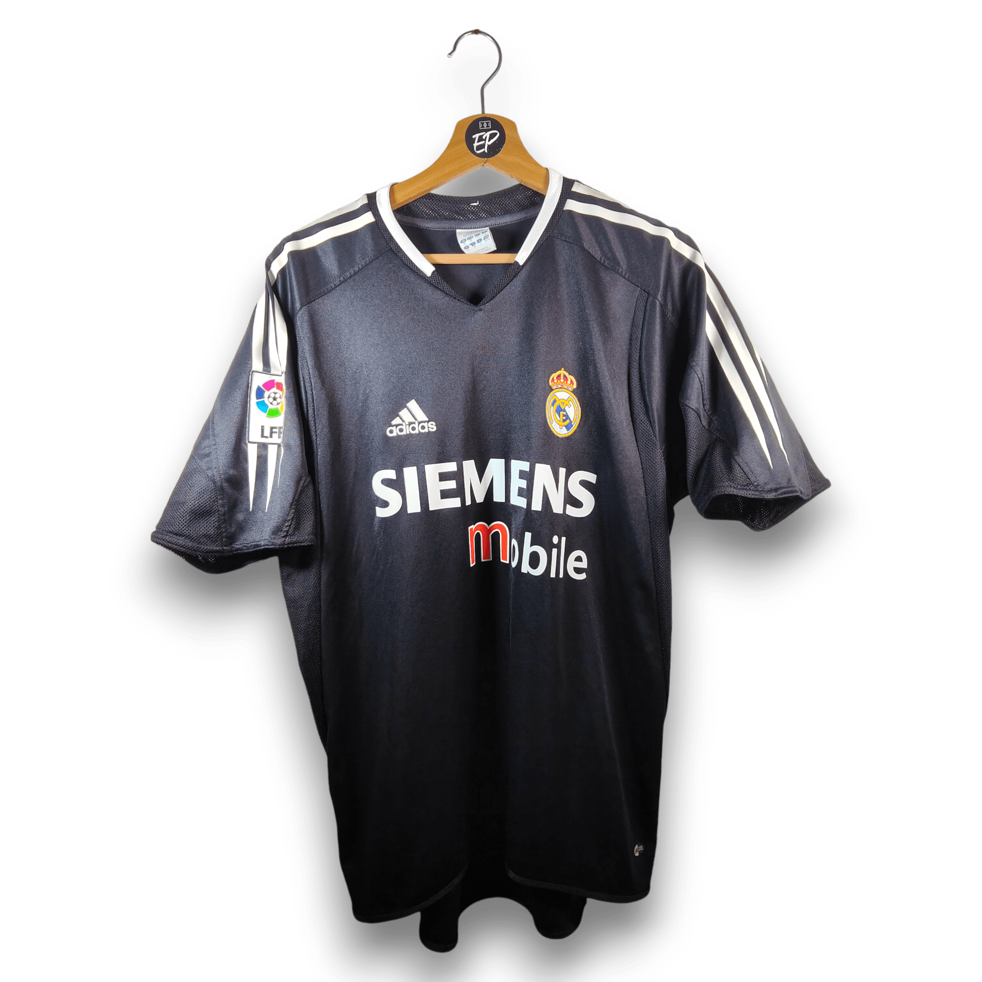 2004 - 05 Real Madrid Away Shirt (M) - Eternal Pitch