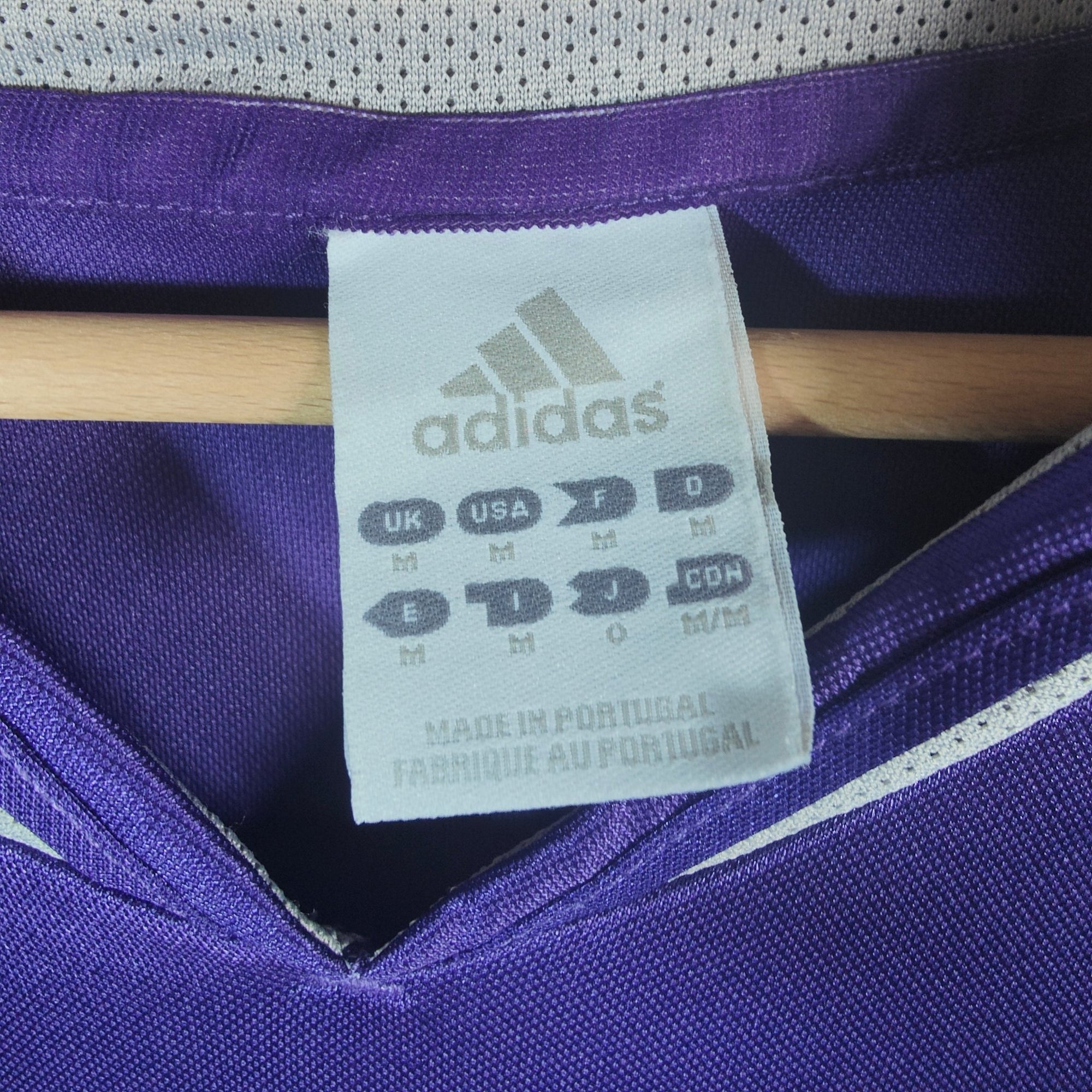 2004 - 05 Real Madrid GK Shirt Casillas 1 - 9.5/10 - (M but fit like L) - Eternal Pitch