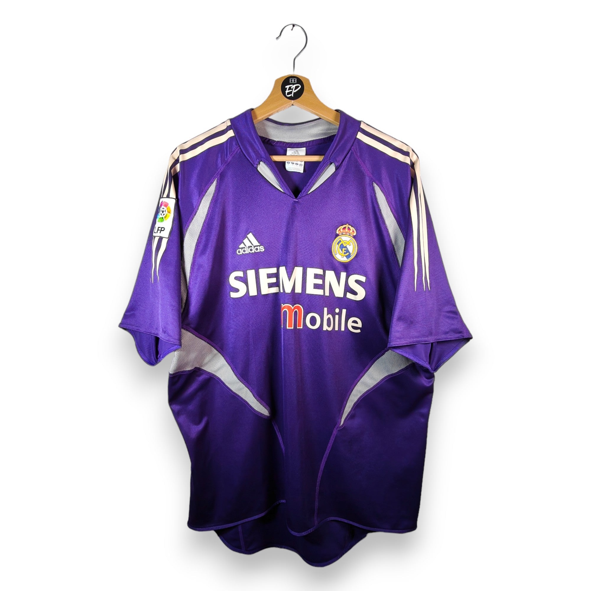 2004 - 05 Real Madrid GK Shirt Casillas 1 (M) - Eternal Pitch