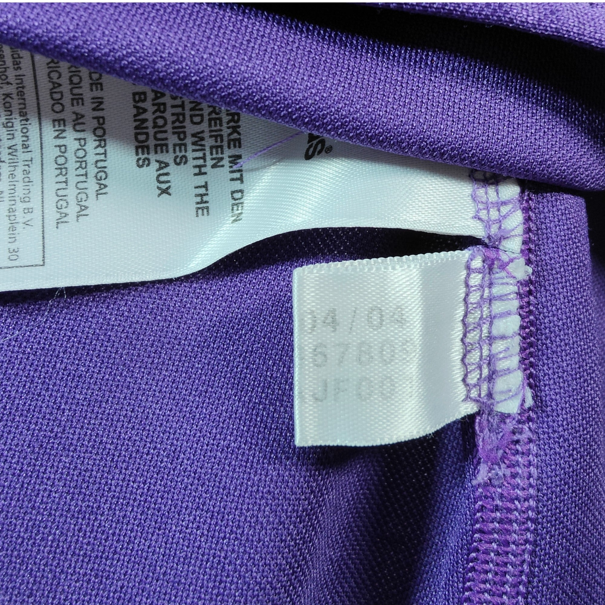 2004 - 05 Real Madrid GK Shirt Casillas 1 (M) - Eternal Pitch