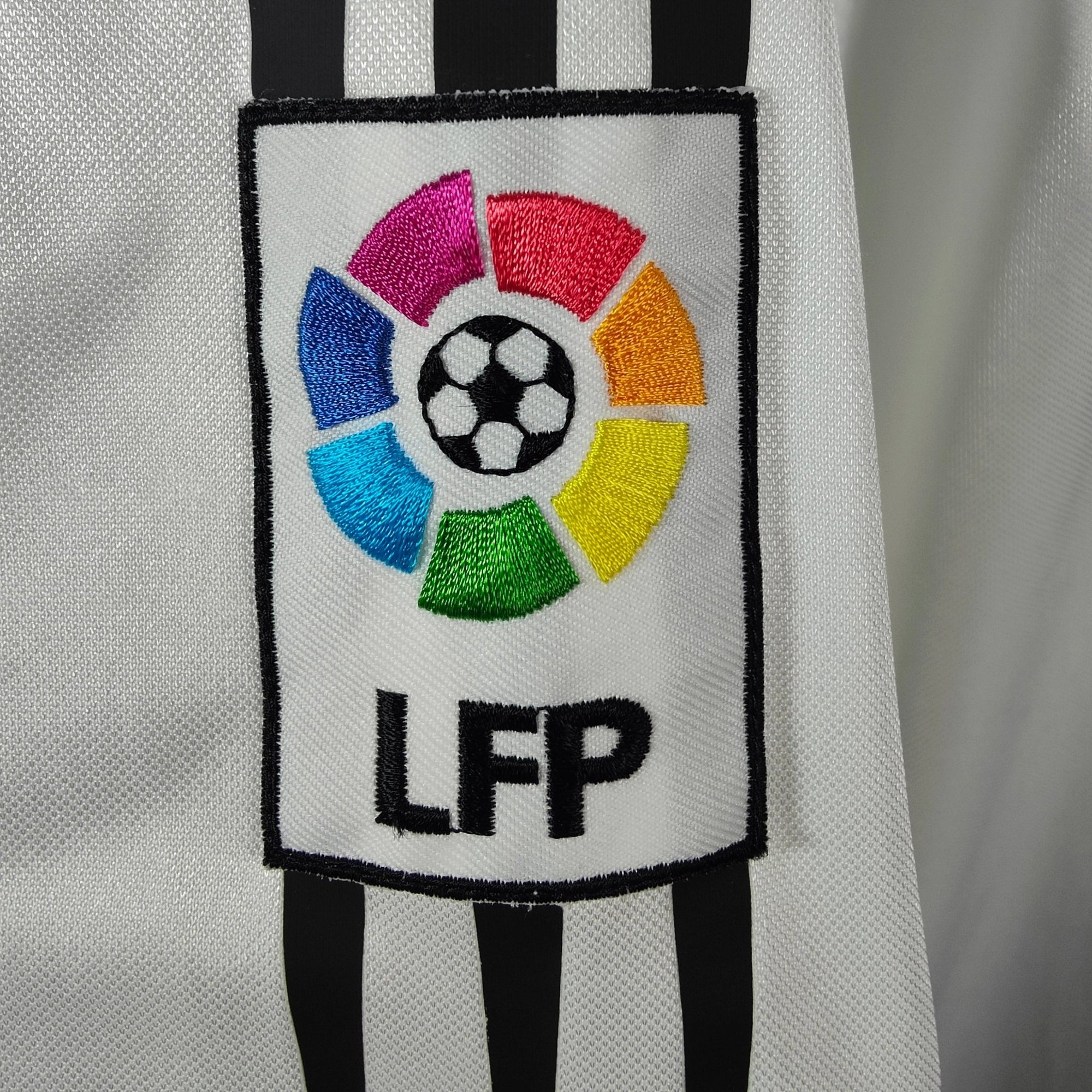 2004 - 05 Real Madrid Home Shirt Raul 7 - 8.5/10 - (XL) - Eternal Pitch