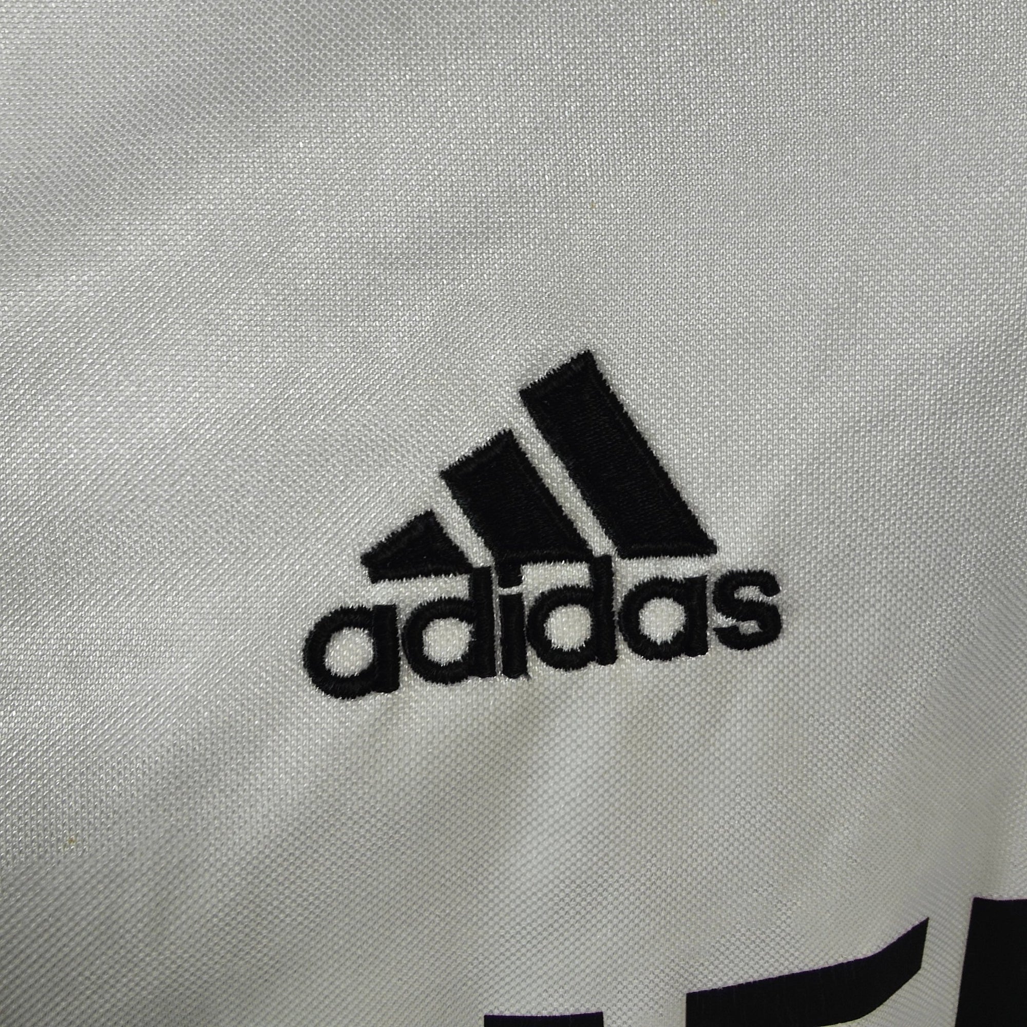 2004 - 05 Real Madrid Home Shirt Zidane 5 - 7.5/10 - (L) - Eternal Pitch