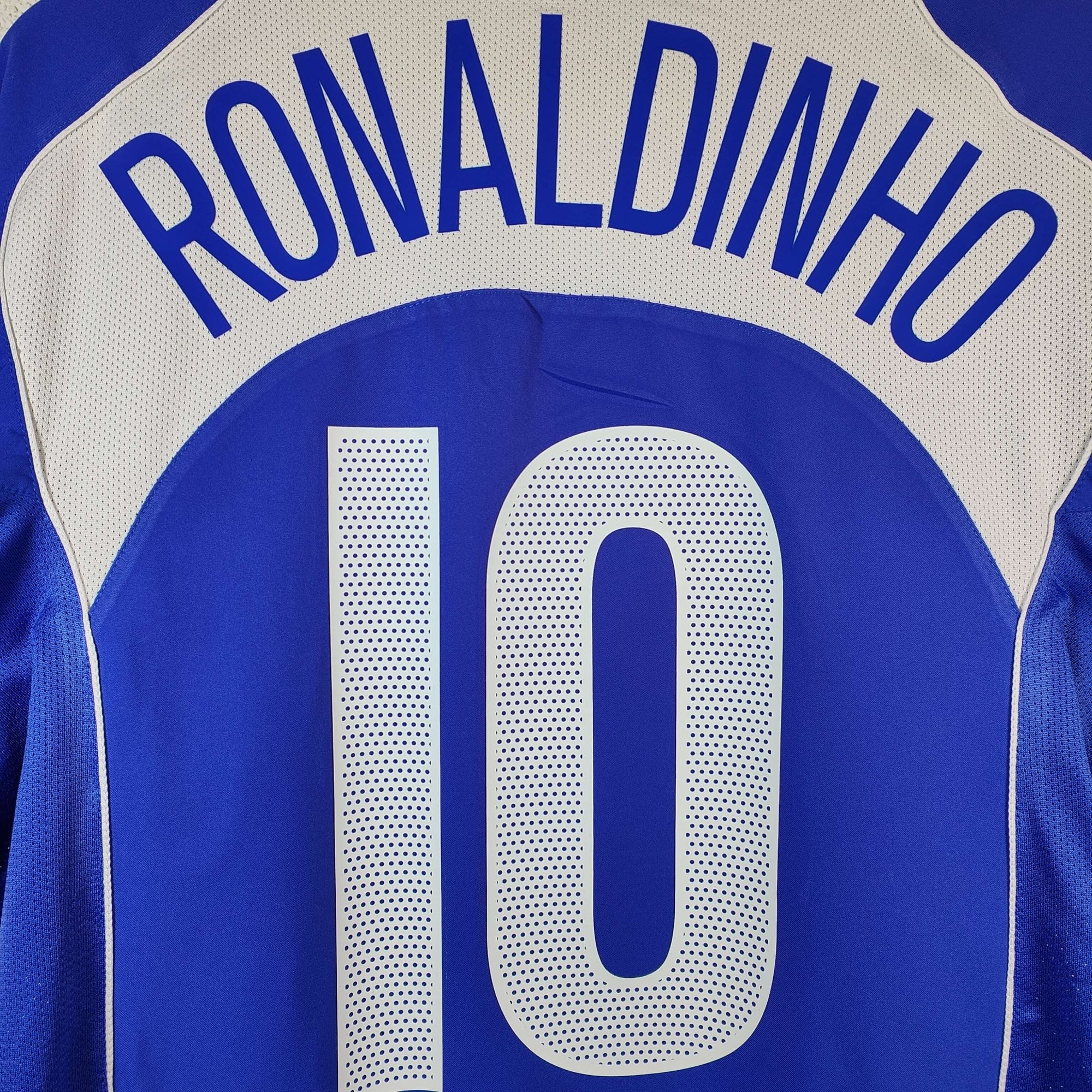 2004 - 06 Brazil Away Shirt Ronaldinho 10 - 8/10 - (L) - Eternal Pitch