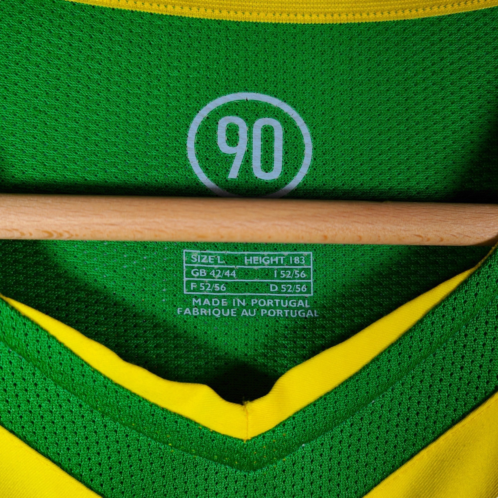 2004 - 06 Brazil Home Shirt Ronaldinho 10 (L) - Eternal Pitch