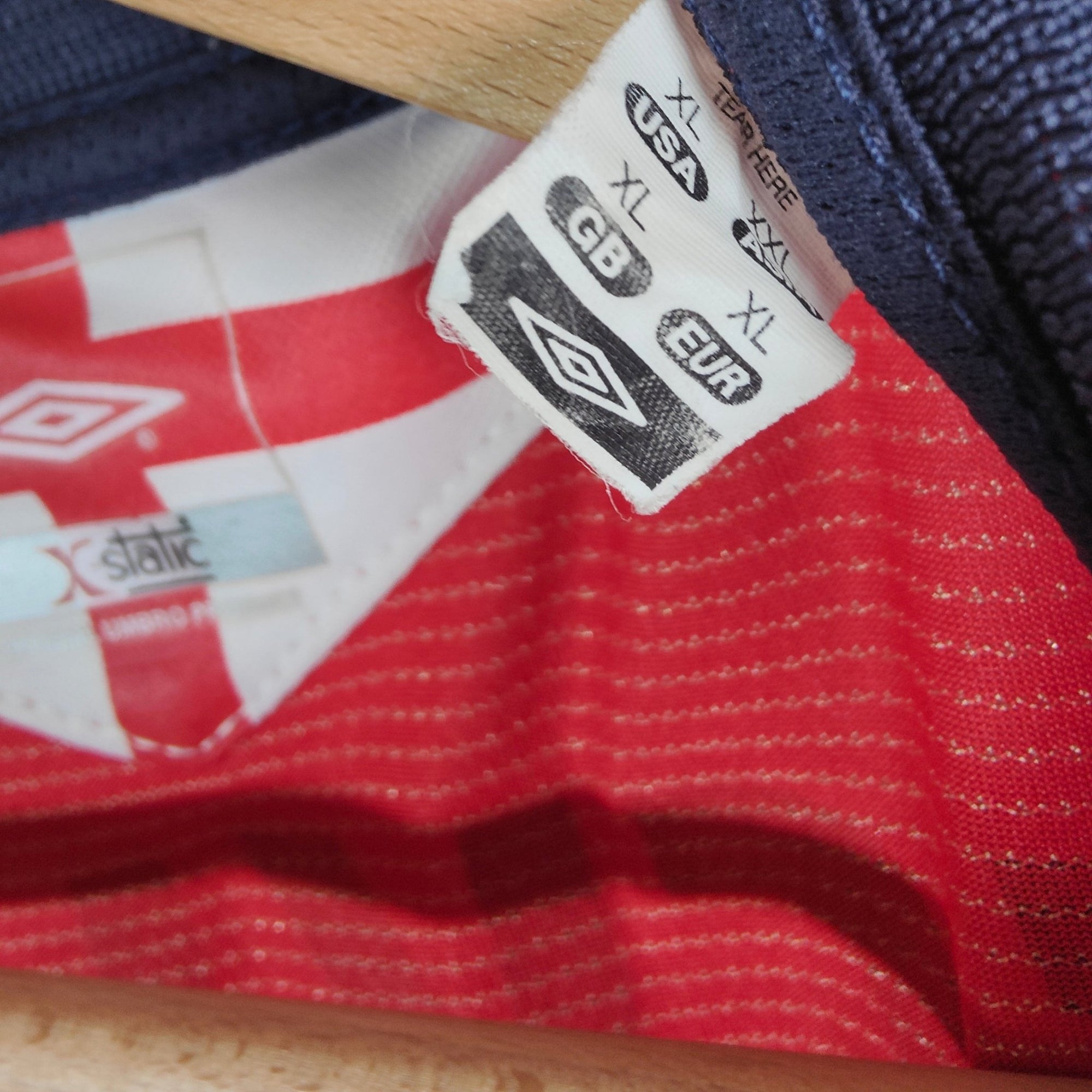 2004 - 06 England Away Shirt Beckham 7 - 9/10 - (XL) - Eternal Pitch