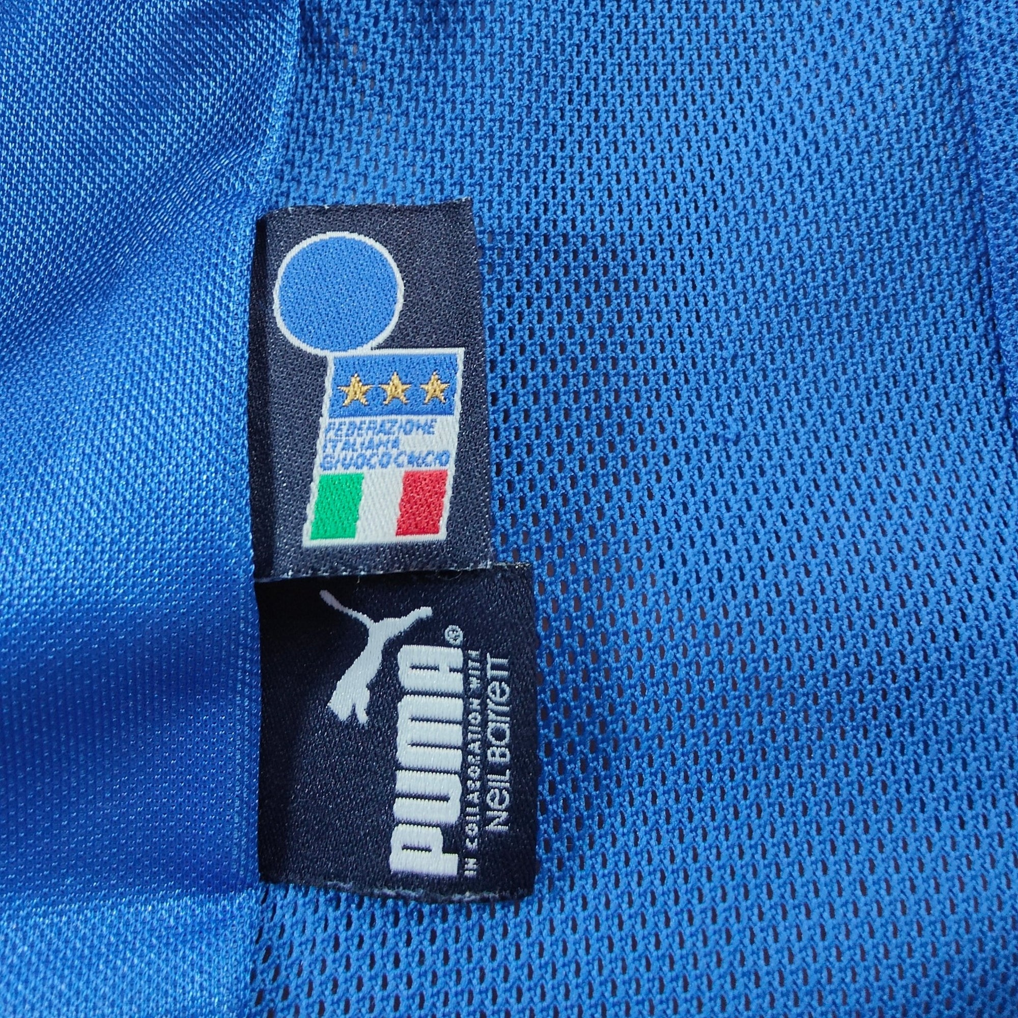 2004 - 06 Italy Home Shirt Del Piero 7 (L) - Eternal Pitch