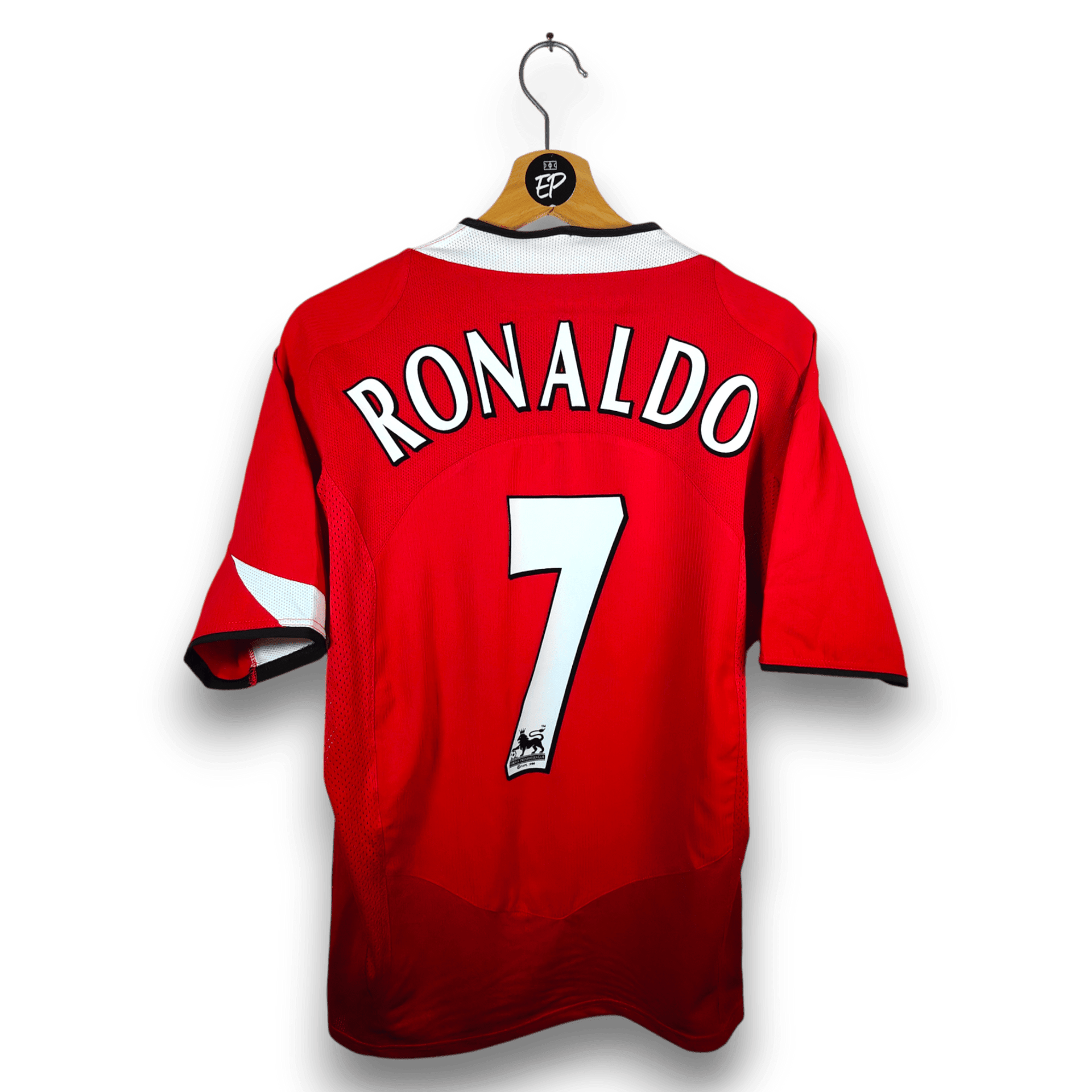 2004-06-manchester-united-home