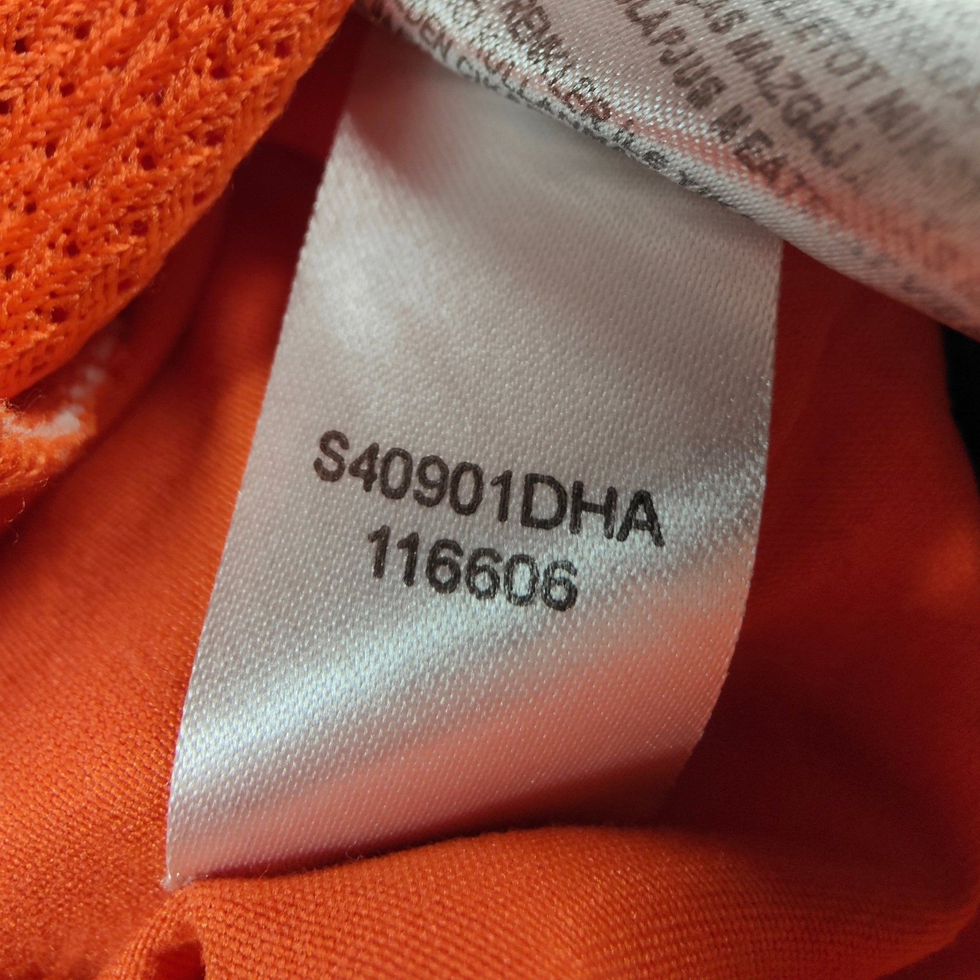 2004 - 06 Netherlands Home Shirt van Nistelrooy 10 (L) - Eternal Pitch