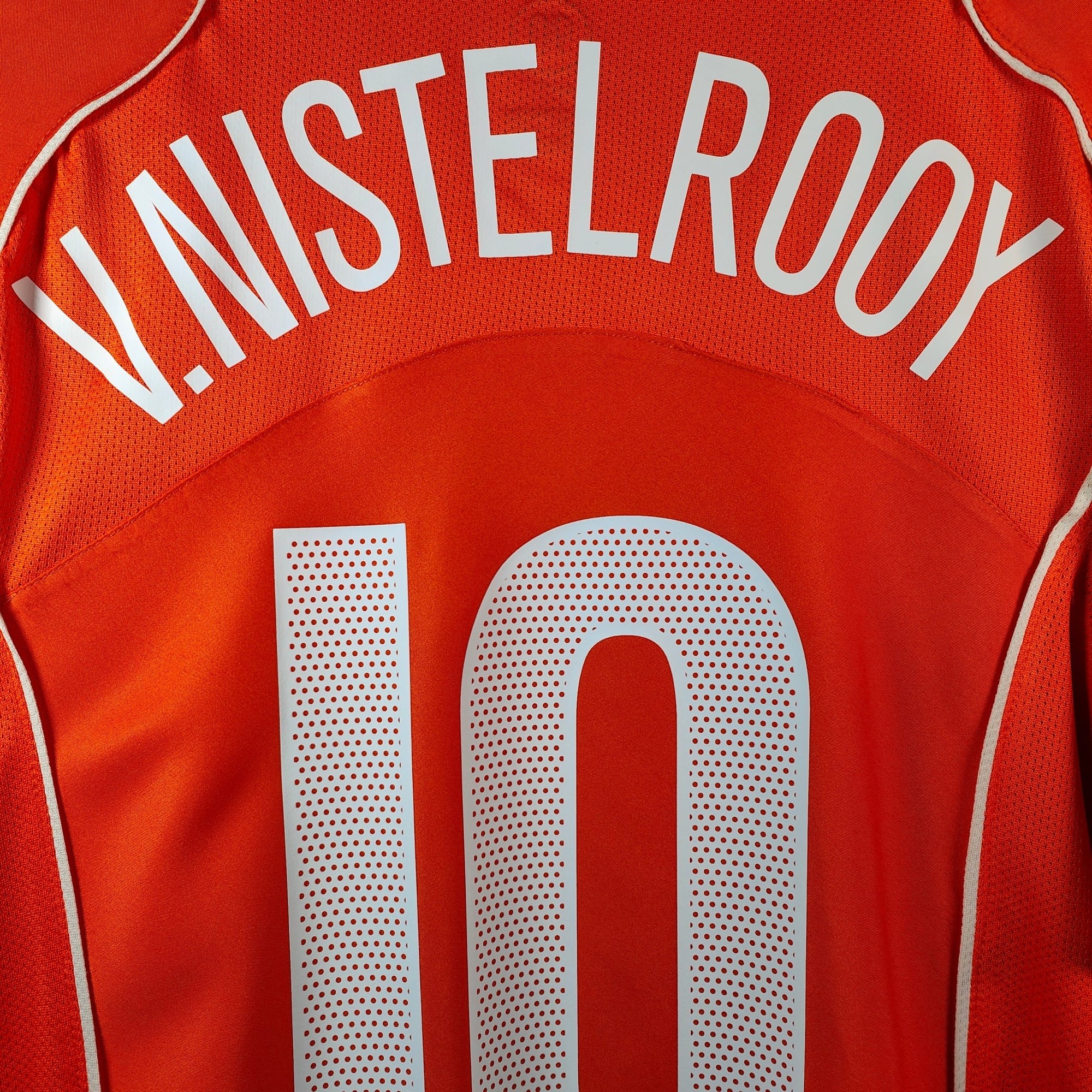 2004 - 06 Netherlands Home Shirt van Nistelrooy 10 (L) - Eternal Pitch