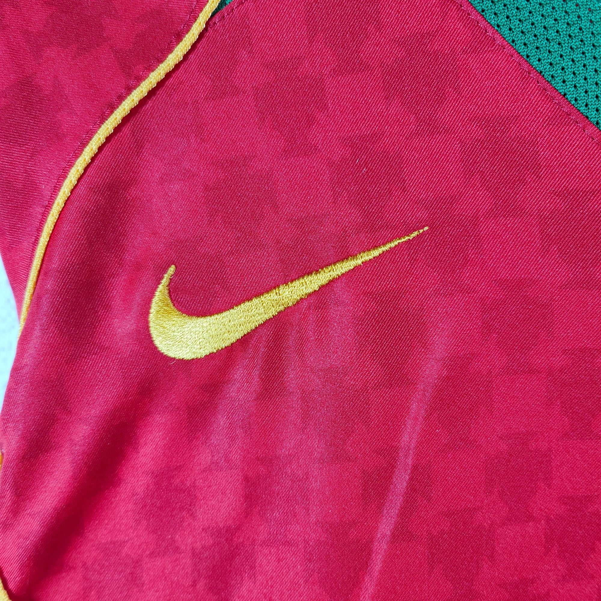 2004 - 06 Portugal Home Shirt Cristiano Ronaldo 17 - 9.5/10 - (L) - Eternal Pitch