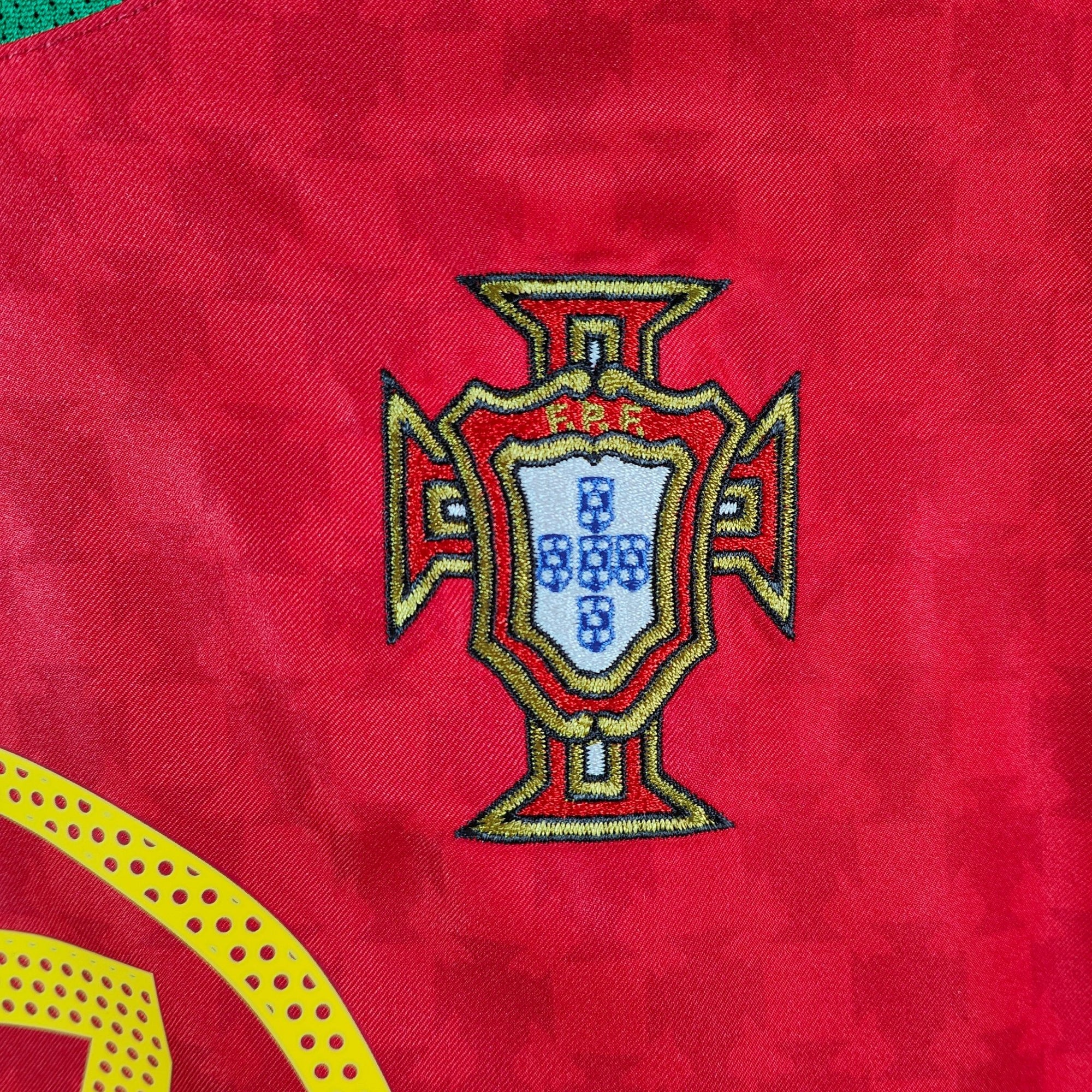 2004 - 06 Portugal Home Shirt Cristiano Ronaldo 17 - 9.5/10 - (L) - Eternal Pitch