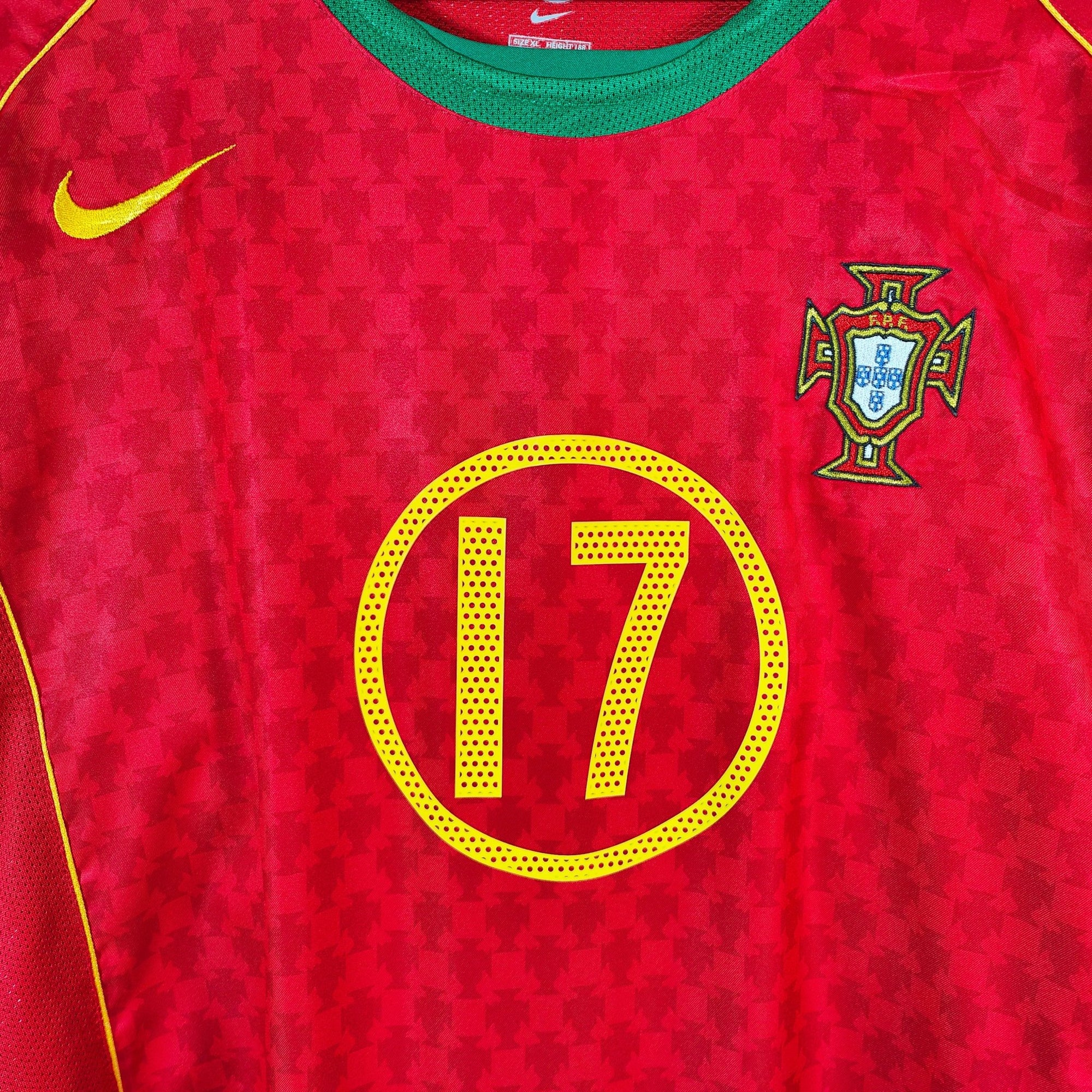 2004 - 06 Portugal Home Shirt Cristiano Ronaldo 17 - 9.5/10 - (XL) - Eternal Pitch