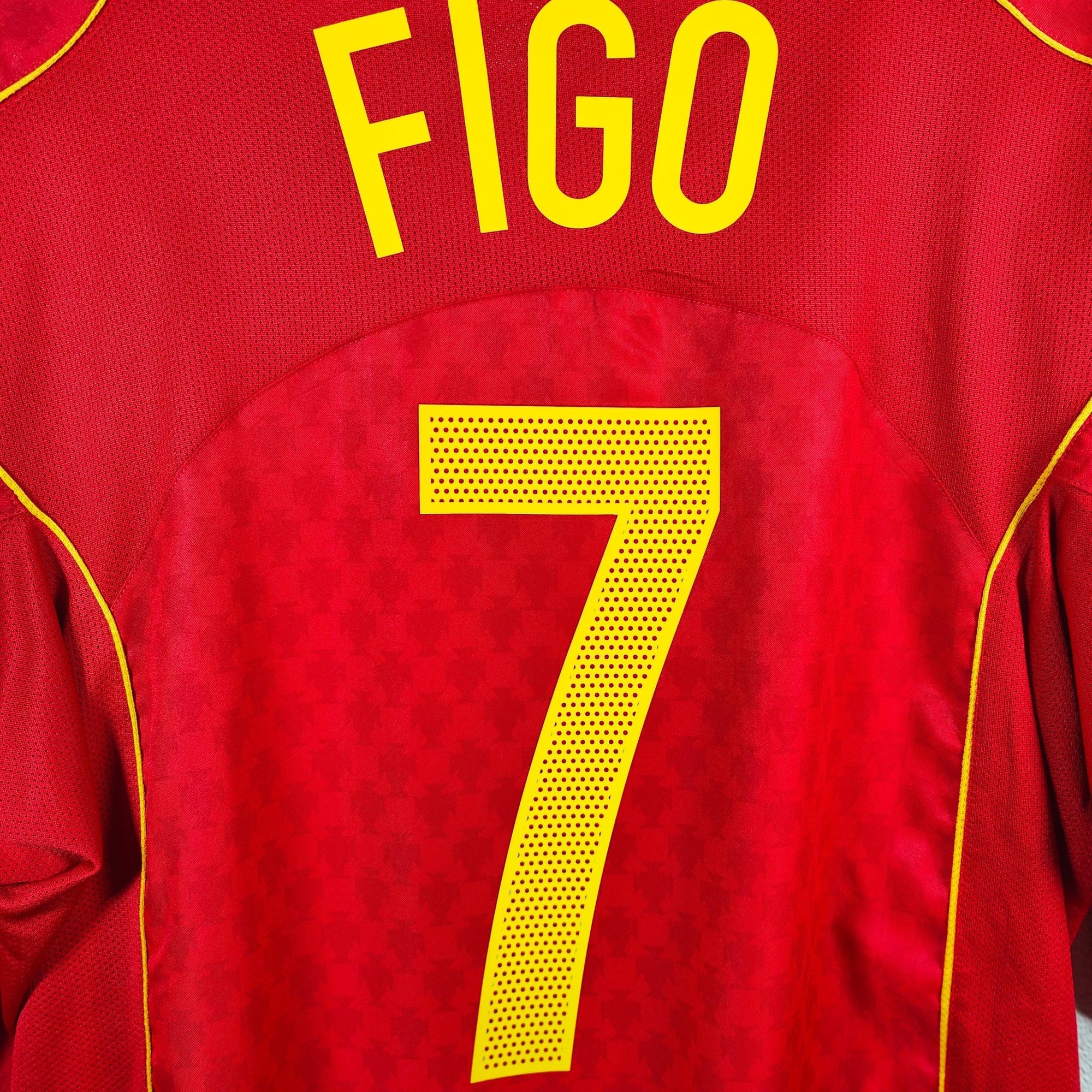 2004 - 06 Portugal Home Shirt Figo 7 - 9.5/10 - (XL) - Eternal Pitch