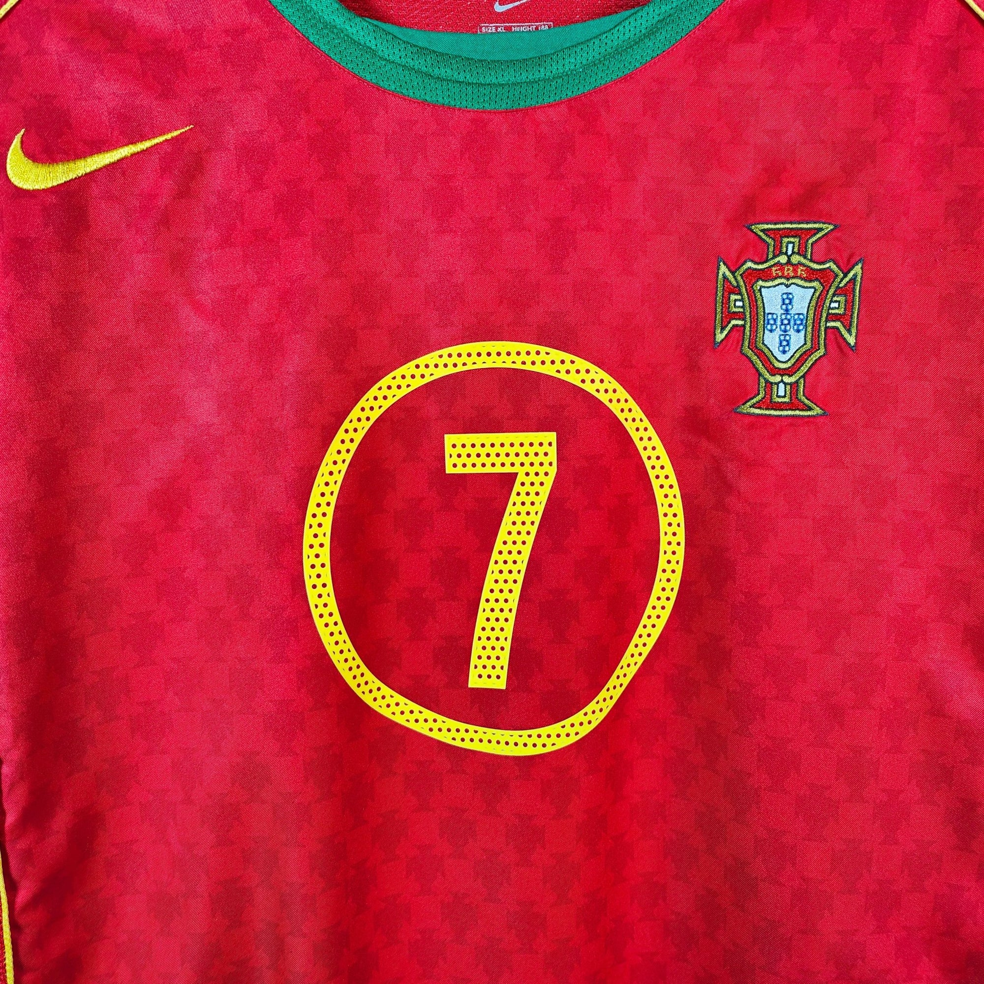 2004 - 06 Portugal Home Shirt Figo 7 - 9.5/10 - (XL) - Eternal Pitch