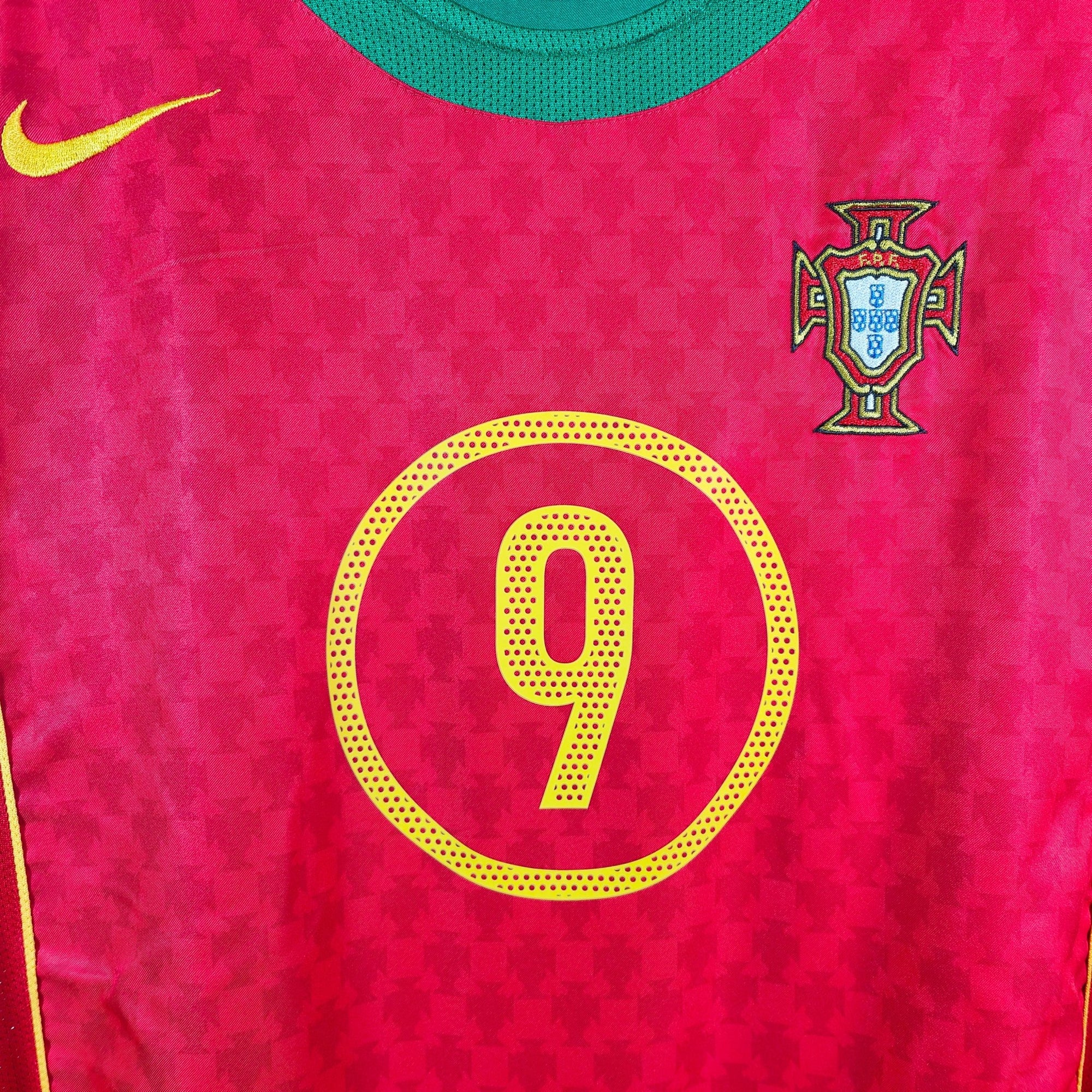 2004 - 06 Portugal Home Shirt Pauleta 9 - 9/10 - (L) - Eternal Pitch