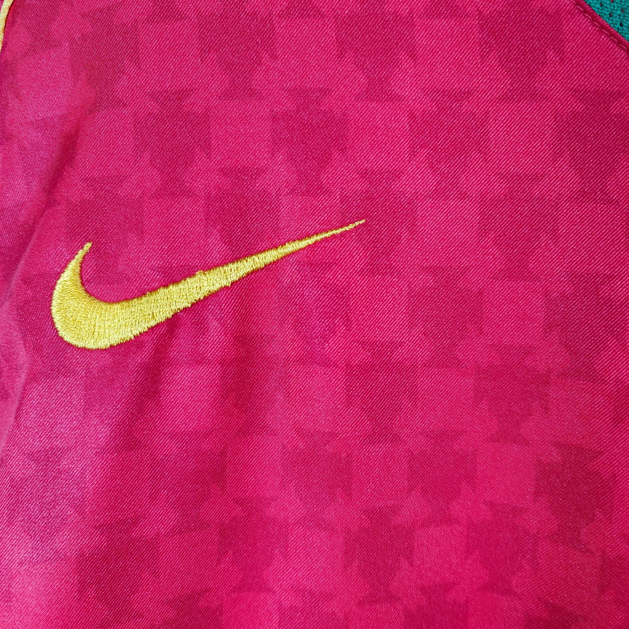 2004 - 06 Portugal Home Shirt Ronaldo 17 - 9.5/10 - (XXL) - Eternal Pitch