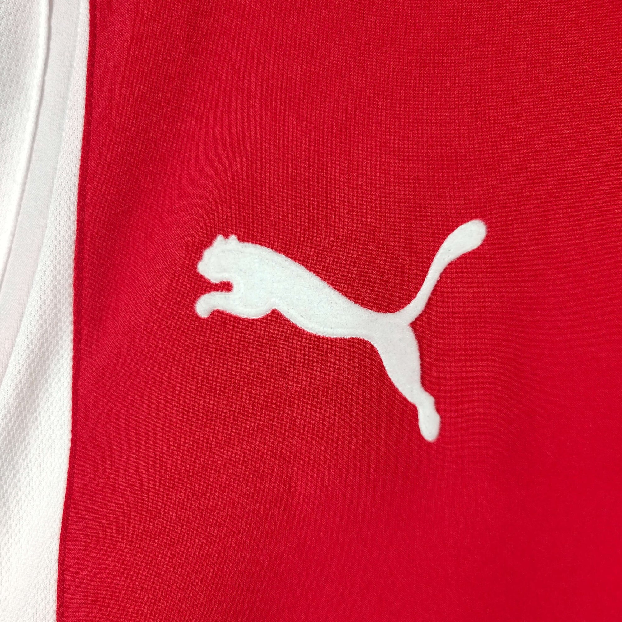 2004 - 06 Switzerland Home Shirt Hakan Yakin 10 - 9/10 - (M) - Eternal Pitch