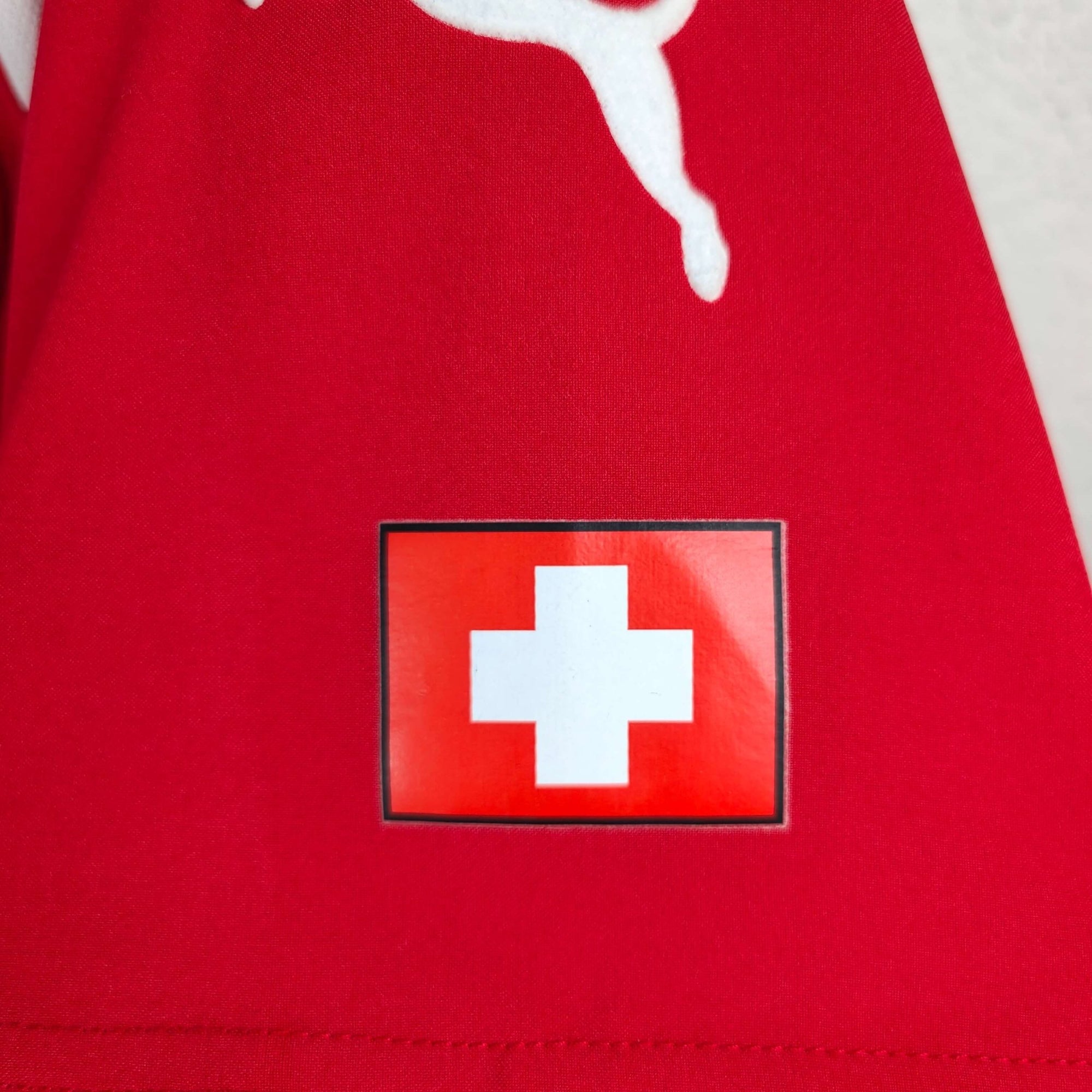 2004 - 06 Switzerland Home Shirt Hakan Yakin 10 - 9/10 - (M) - Eternal Pitch
