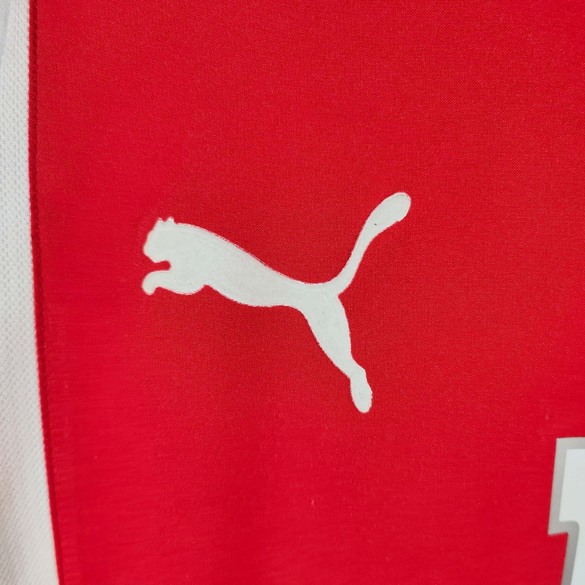 2004 - 06 Switzerland Home Shirt Hakan Yakin 10 - 9/10 - (S) - Eternal Pitch