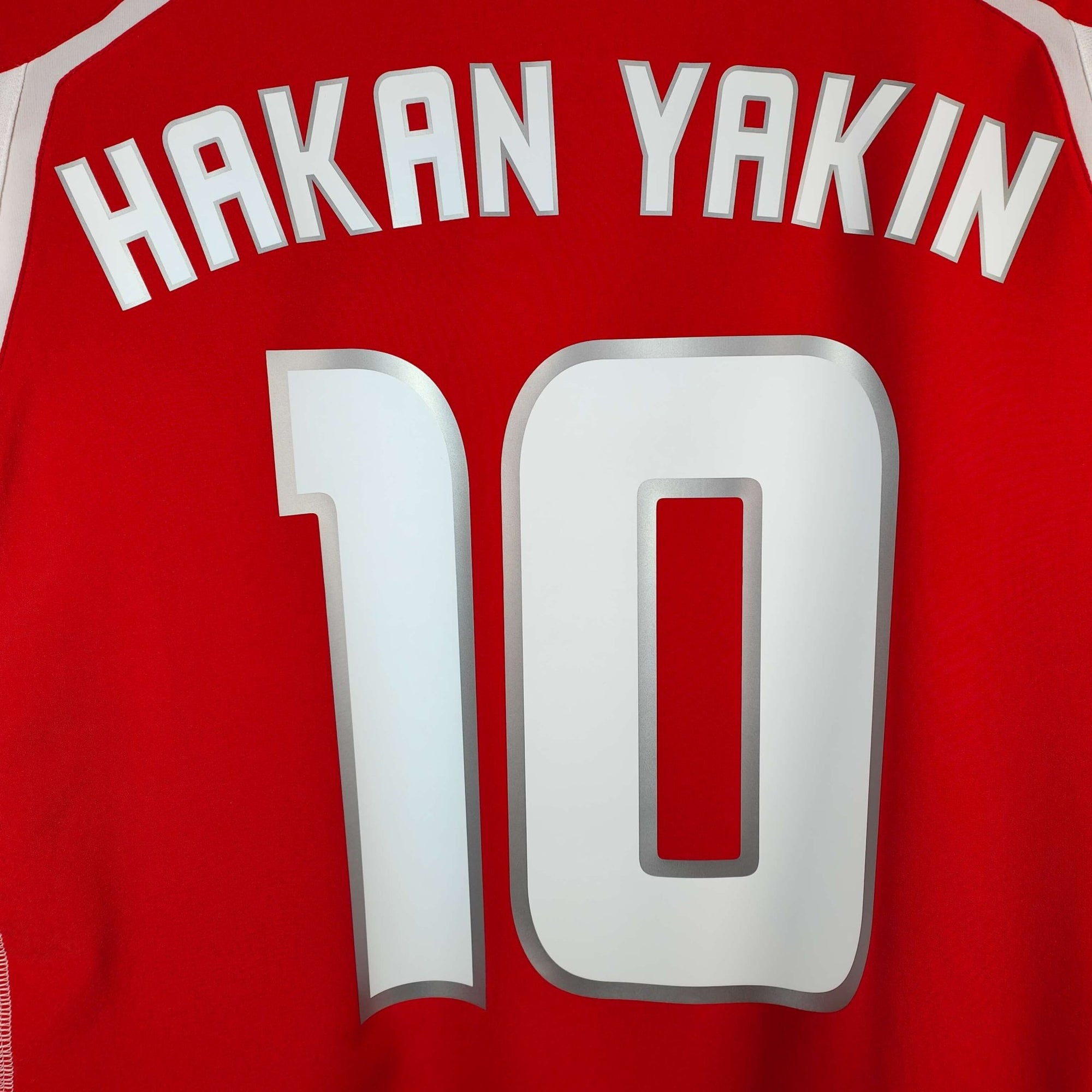 2004 - 06 Switzerland Home Shirt Hakan Yakin 10 - 9/10 - (XL) - Eternal Pitch